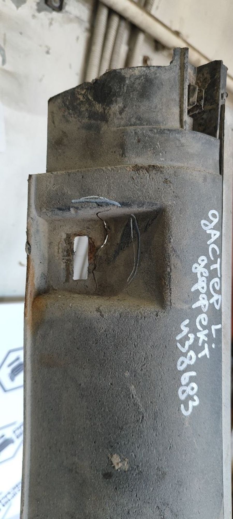 https://ycs.partsauto.market/partsauto-images/thmbs/userImages/cb9901e562a4f410bd4f9bf80c21d094/part/8bb6a093-eeba-48fd-b721-80690e6a3b16_1779876979637.jpg