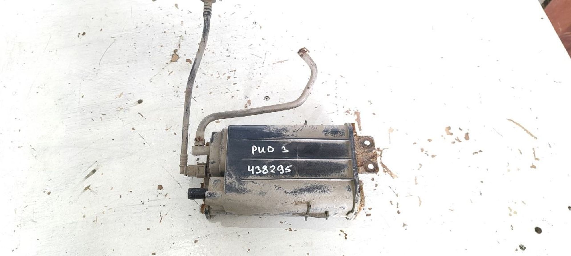 https://ycs.partsauto.market/partsauto-images/thmbs/userImages/cb9901e562a4f410bd4f9bf80c21d094/part/93c227f6-c42a-4140-8648-0b678f89d527_1775545908511.jpg