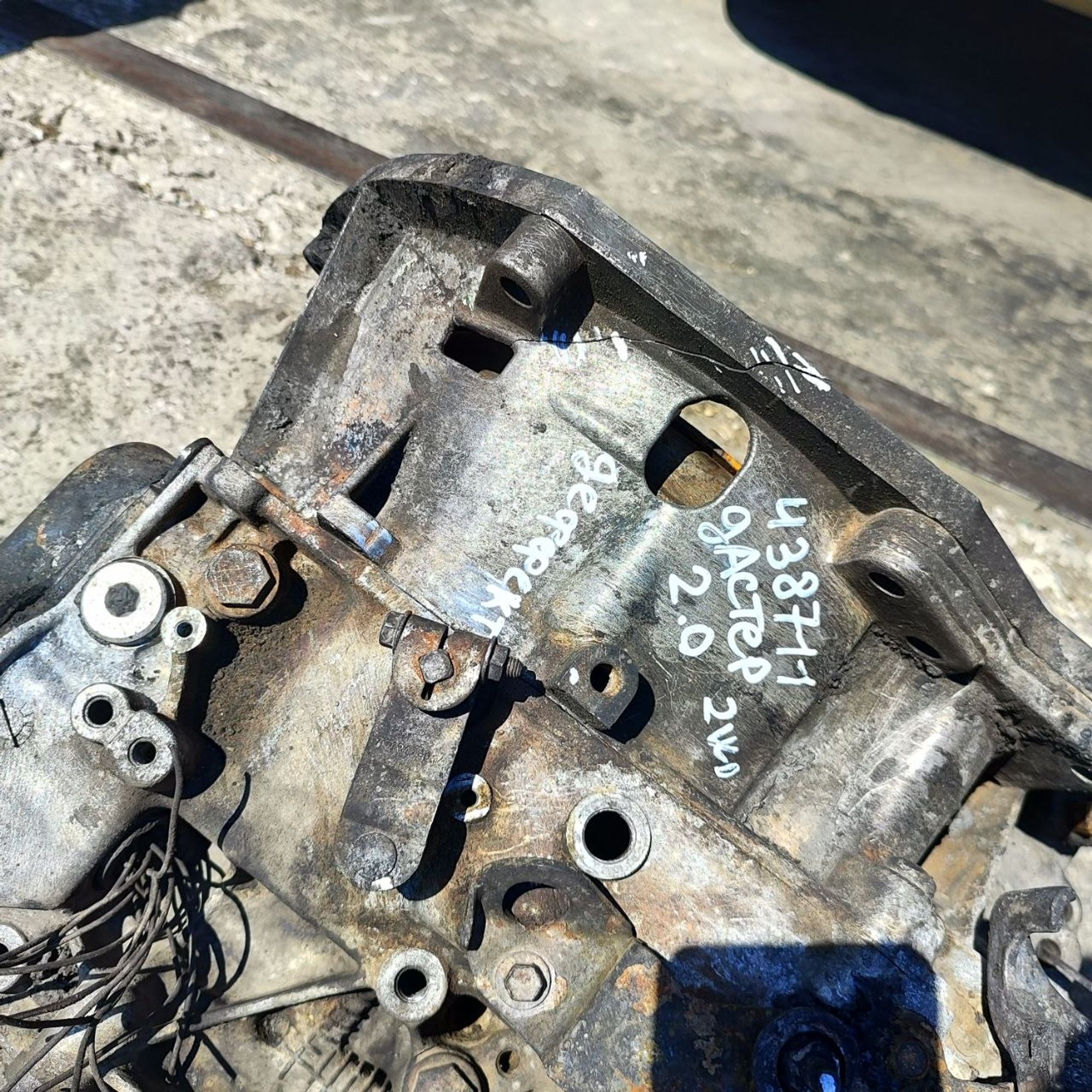 https://ycs.partsauto.market/partsauto-images/thmbs/userImages/cb9901e562a4f410bd4f9bf80c21d094/part/9b7bdd02-06e5-40da-9eb0-da87c952ca20_1779946975475.jpg