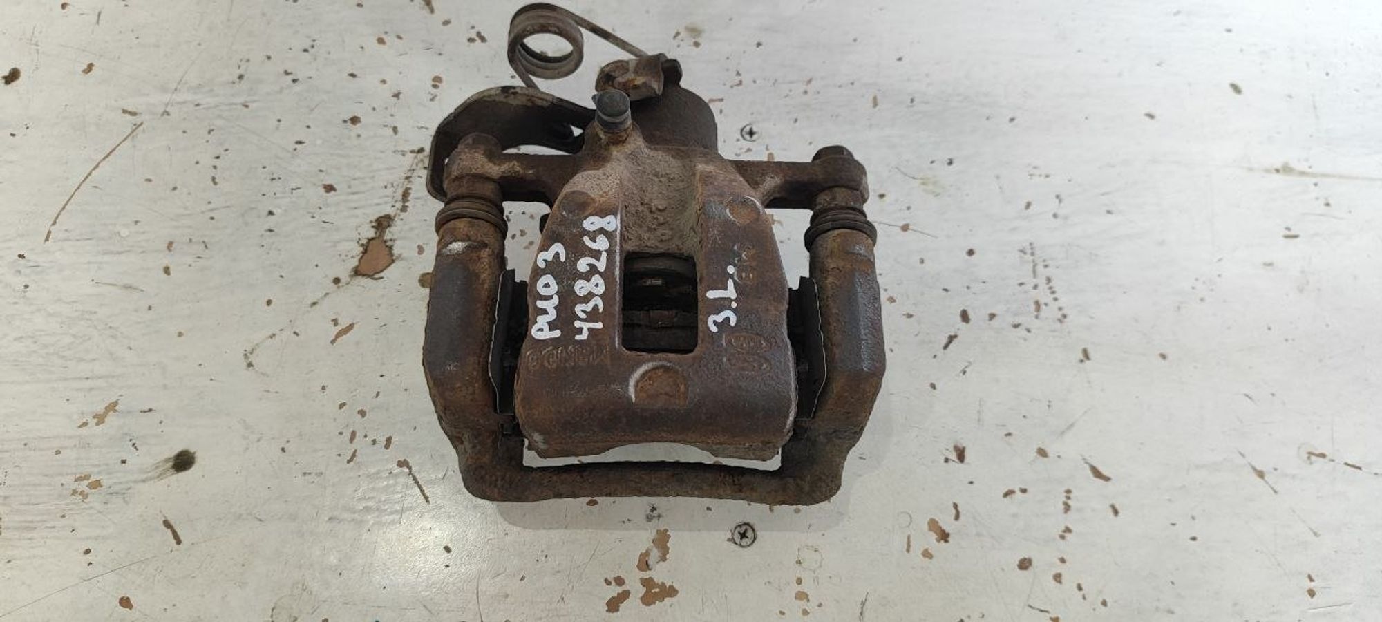 https://ycs.partsauto.market/partsauto-images/thmbs/userImages/cb9901e562a4f410bd4f9bf80c21d094/part/9f916fcc-e73a-4583-9c58-a309edc3c3ad_1775538296989.jpg