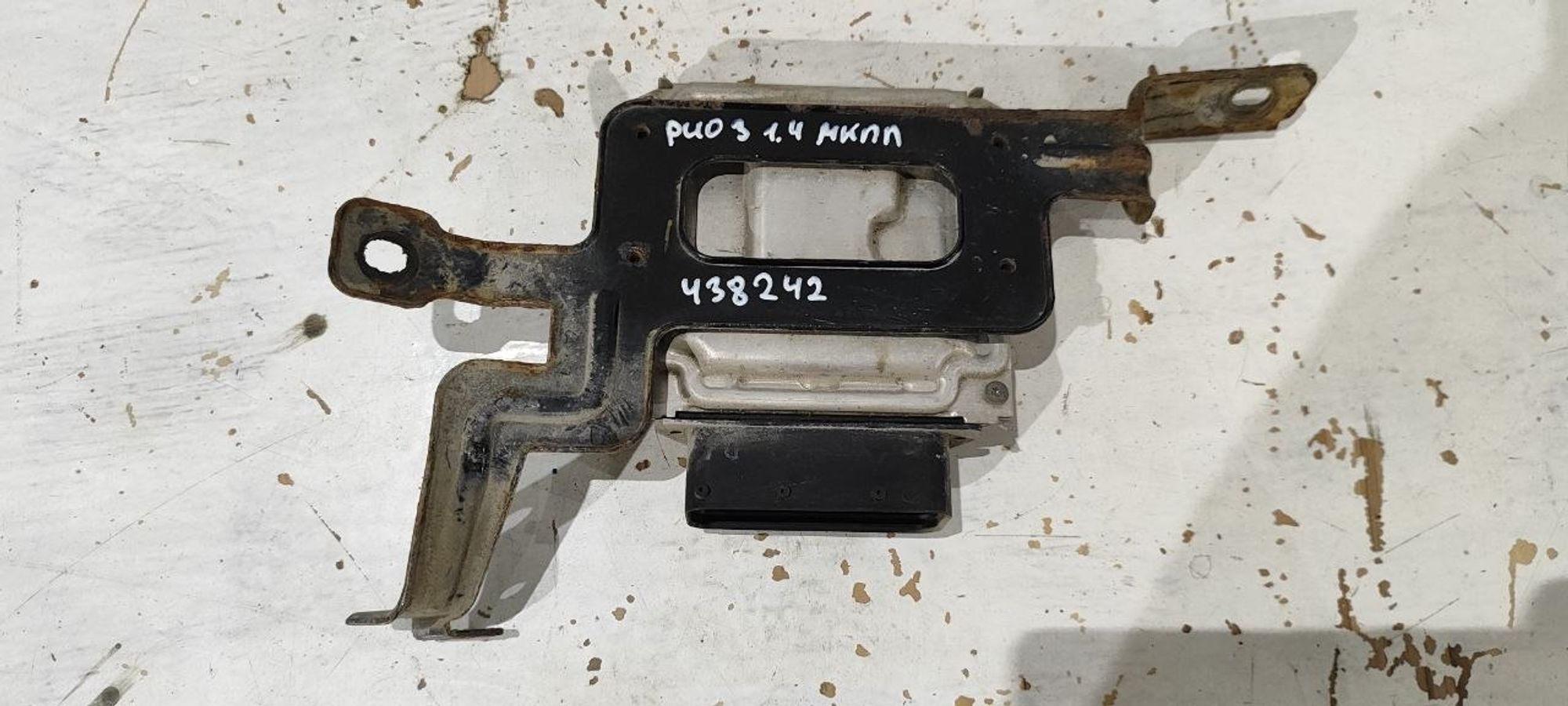 https://ycs.partsauto.market/partsauto-images/thmbs/userImages/cb9901e562a4f410bd4f9bf80c21d094/part/a02e45b6-d44d-458e-83f5-9bd507cfa04e_1775472421940.jpg