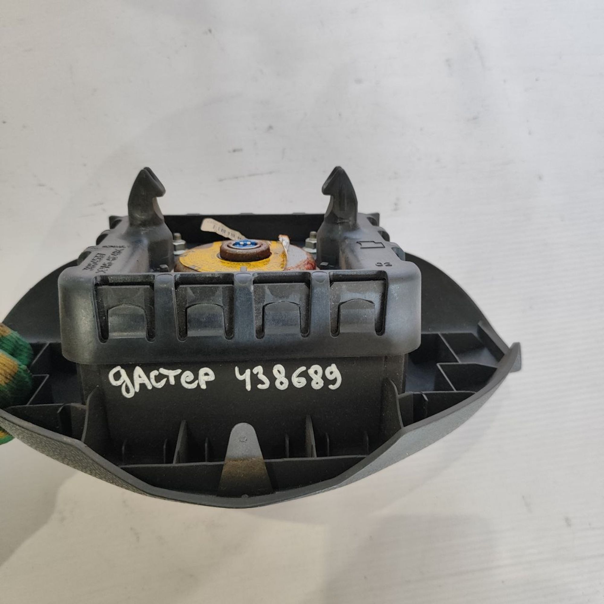 https://ycs.partsauto.market/partsauto-images/thmbs/userImages/cb9901e562a4f410bd4f9bf80c21d094/part/ad208cf8-9e42-49f3-83f8-6bb28c045d92_1779882745087.jpg