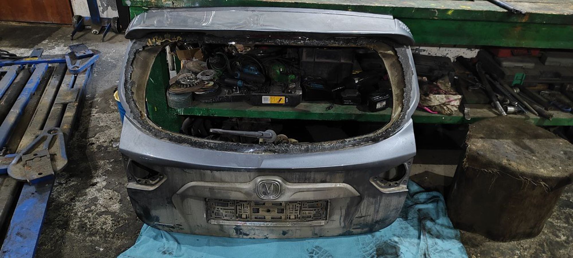 https://ycs.partsauto.market/partsauto-images/thmbs/userImages/cb9901e562a4f410bd4f9bf80c21d094/part/aeab2088-cd70-4dfb-a20d-f3949d52ec3d_1710921327970.jpg