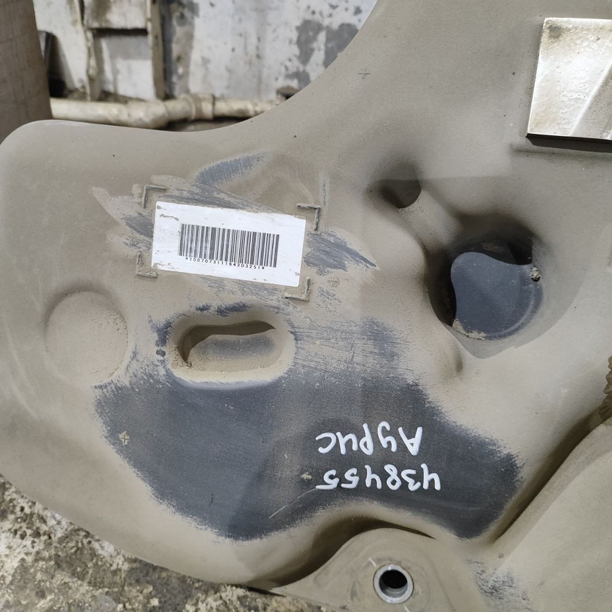 https://ycs.partsauto.market/partsauto-images/thmbs/userImages/cb9901e562a4f410bd4f9bf80c21d094/part/b3349b48-83e8-4f0e-84b9-331510da830a_1777443665580.jpg