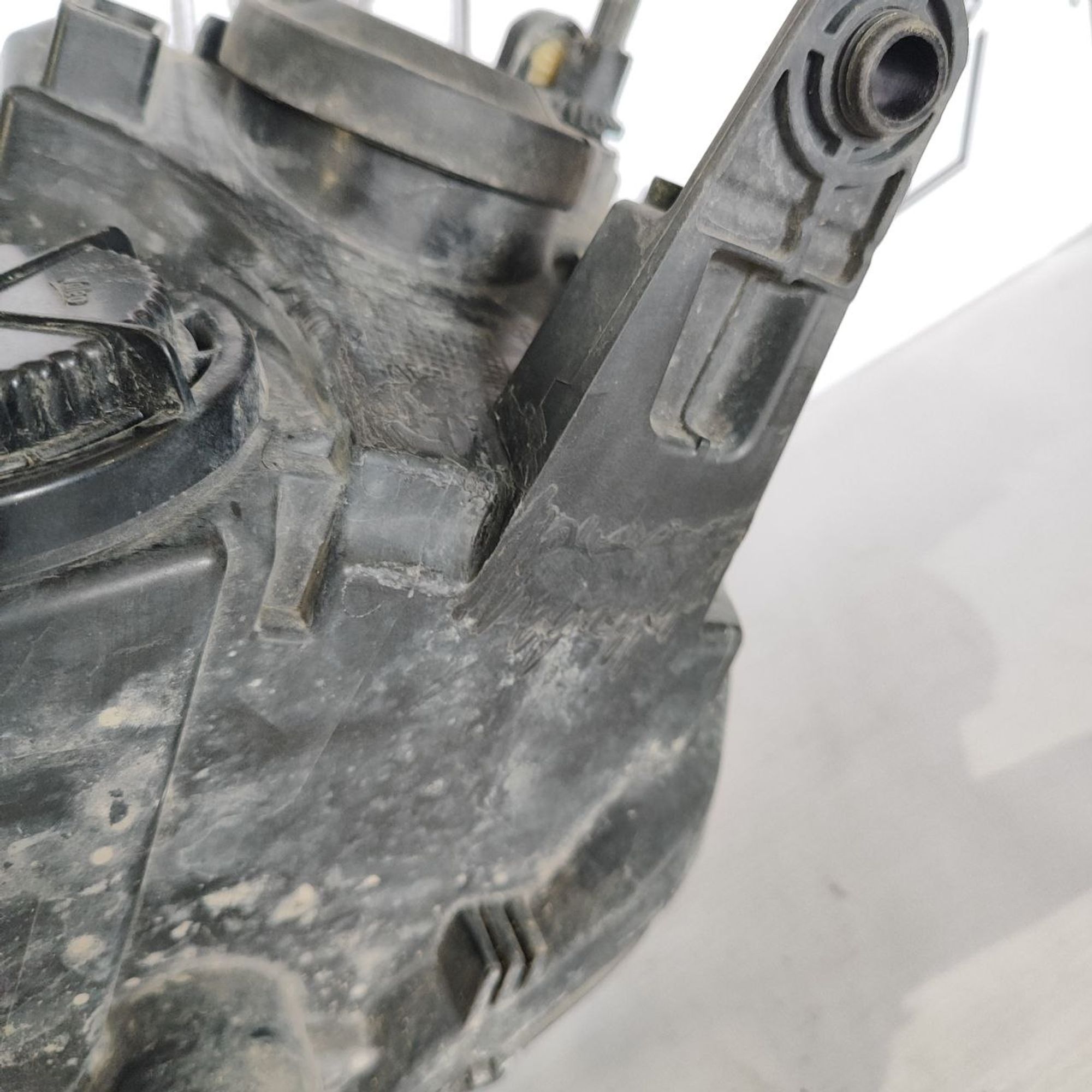 https://ycs.partsauto.market/partsauto-images/thmbs/userImages/cb9901e562a4f410bd4f9bf80c21d094/part/b50ab757-48cc-426d-adcf-a3c77a0bee49_1781245076681.jpg