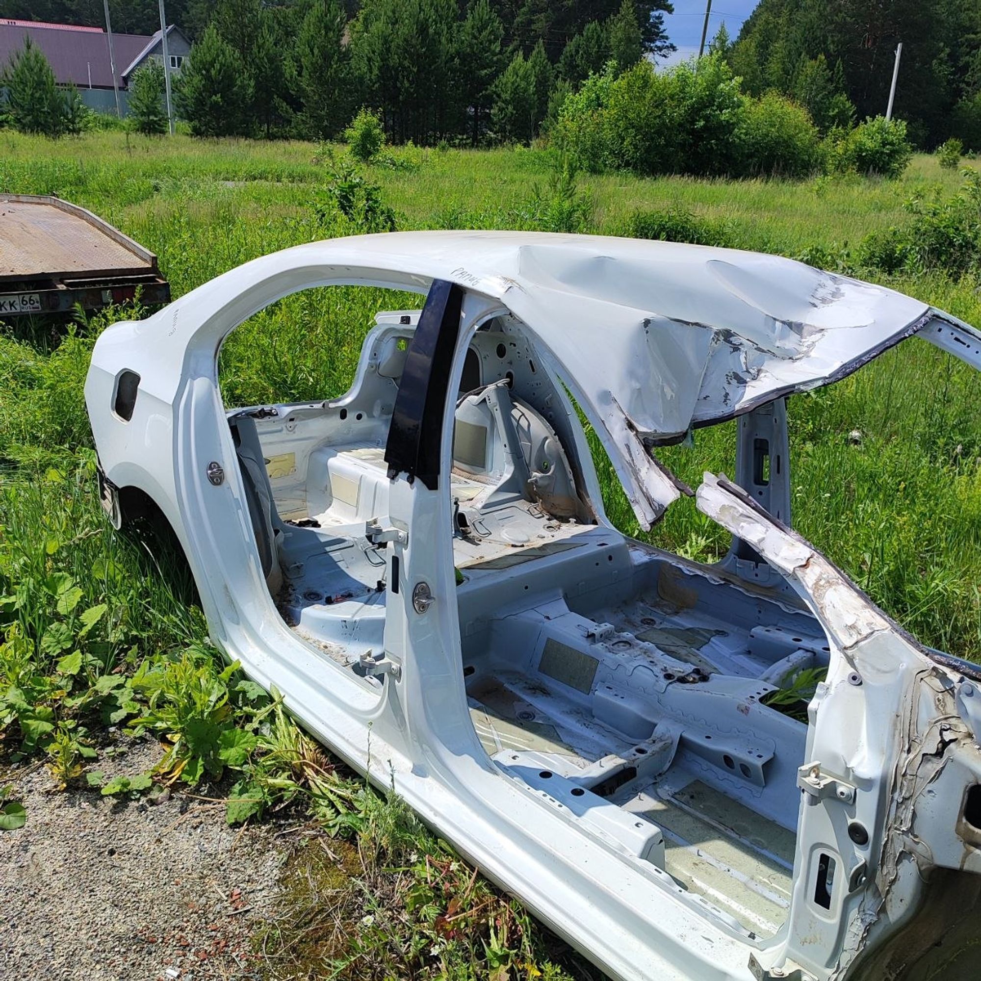 https://ycs.partsauto.market/partsauto-images/thmbs/userImages/cb9901e562a4f410bd4f9bf80c21d094/part/bc016d2e-95bd-4912-8071-505d66d0c0b6_1781783202513.jpg