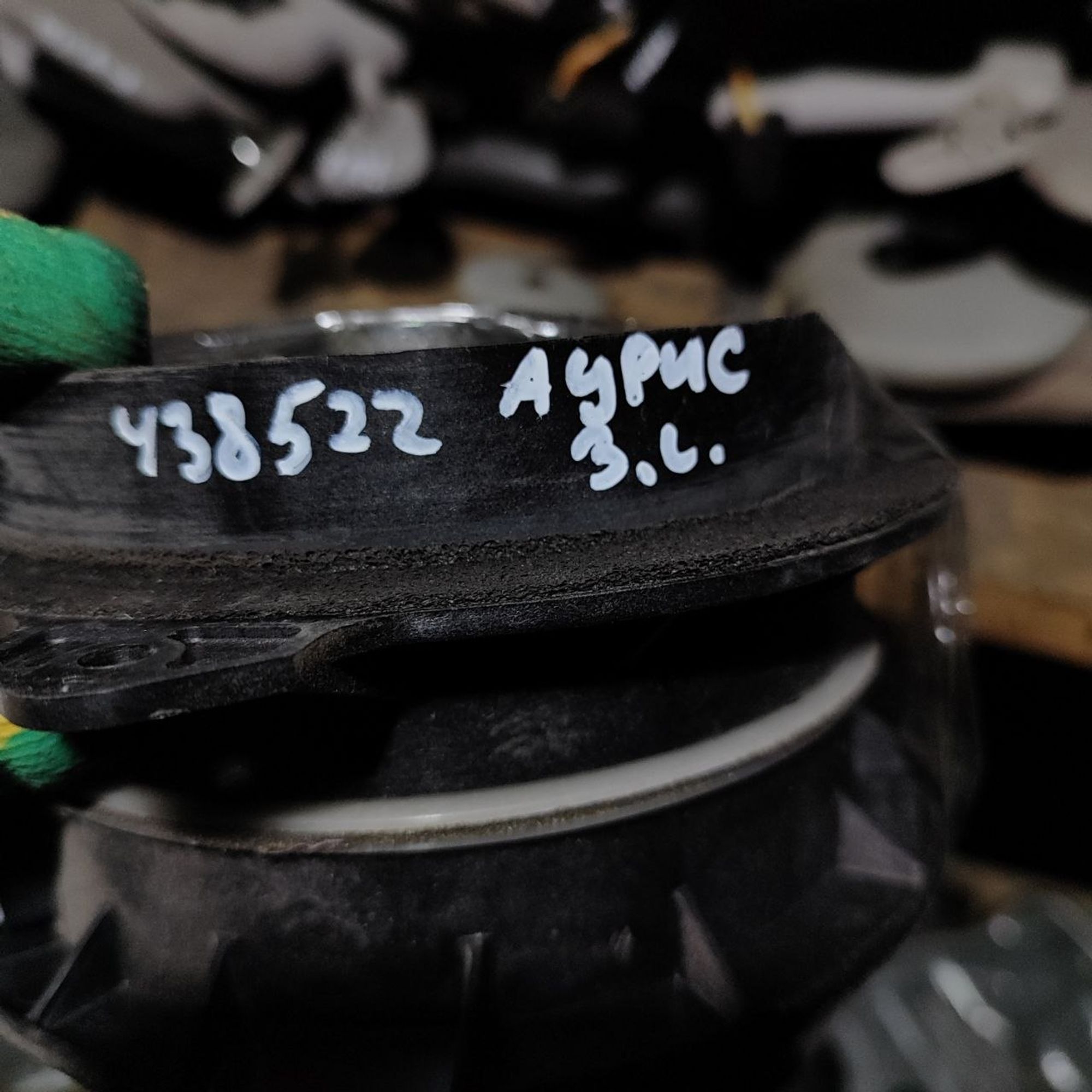 https://ycs.partsauto.market/partsauto-images/thmbs/userImages/cb9901e562a4f410bd4f9bf80c21d094/part/c0fc5a3e-d097-4387-b8c9-95d4445bef5a_1777538903511.jpg