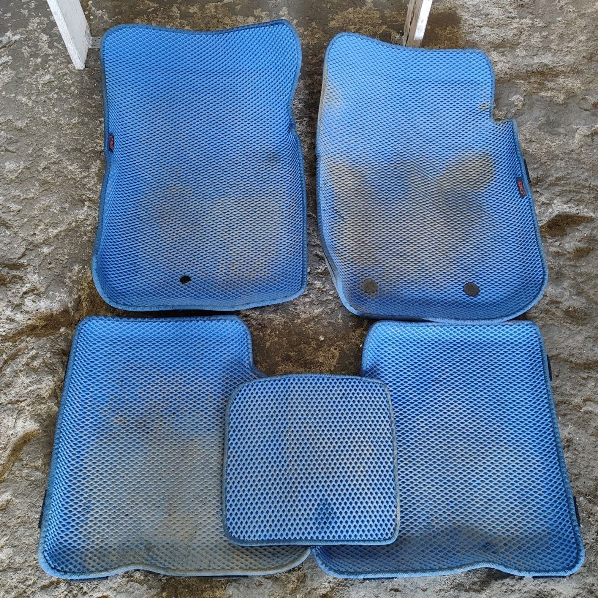 https://ycs.partsauto.market/partsauto-images/thmbs/userImages/cb9901e562a4f410bd4f9bf80c21d094/part/cdd2441b-026a-4163-b979-0256a101943d_1782880551489.jpg