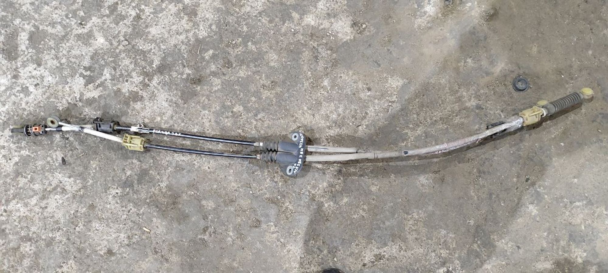 https://ycs.partsauto.market/partsauto-images/thmbs/userImages/cb9901e562a4f410bd4f9bf80c21d094/part/cfbc328b-46cf-4226-be04-b9b7c9eee746_1730267610888.jpg