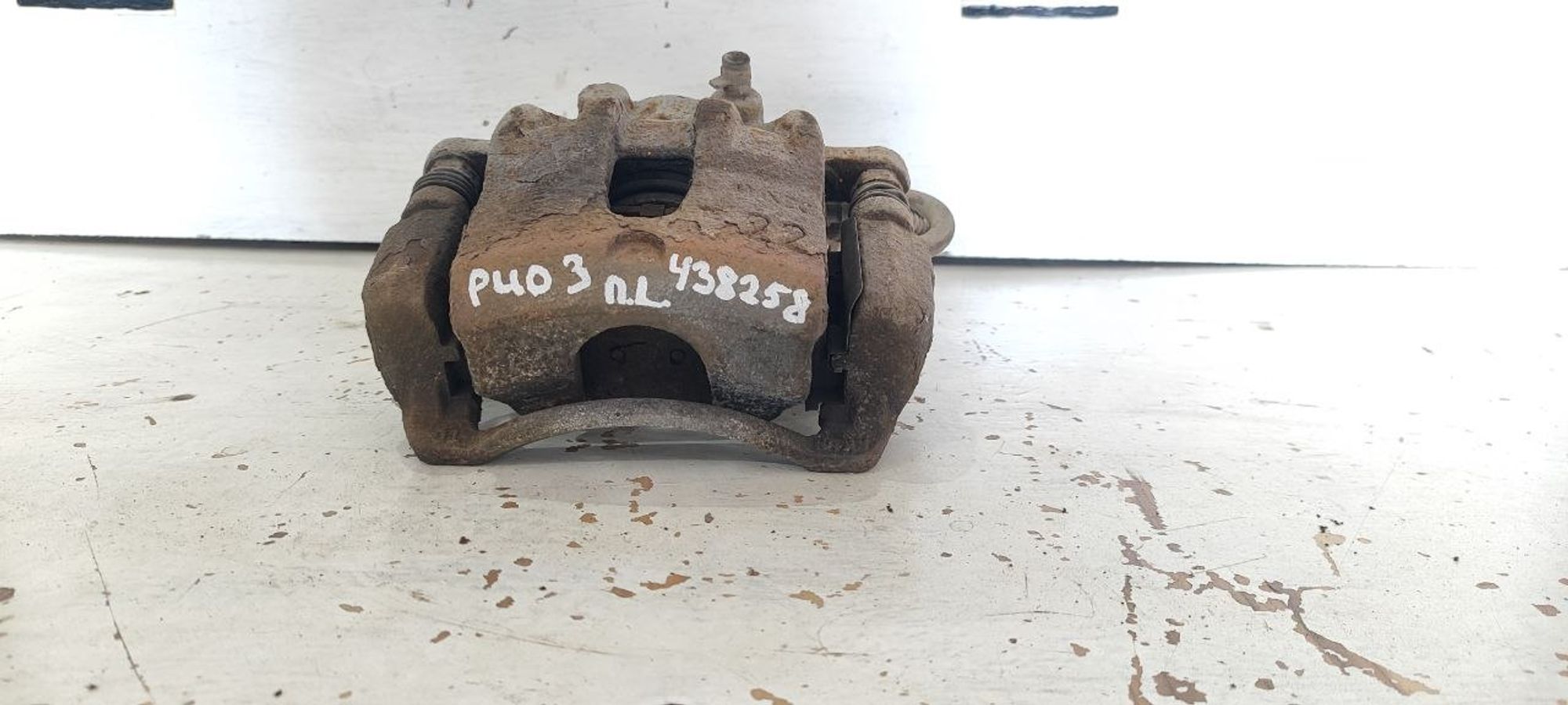 https://ycs.partsauto.market/partsauto-images/thmbs/userImages/cb9901e562a4f410bd4f9bf80c21d094/part/d2b6946b-01af-45a0-aa6e-53b2dbc777f3_1775535770143.jpg