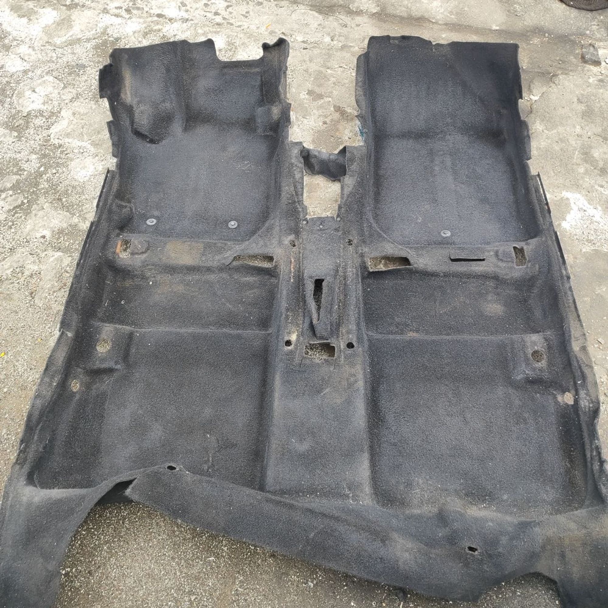 https://ycs.partsauto.market/partsauto-images/thmbs/userImages/cb9901e562a4f410bd4f9bf80c21d094/part/d46717c3-718d-43a4-a1aa-843b8576ccd9_1782811281527.jpg