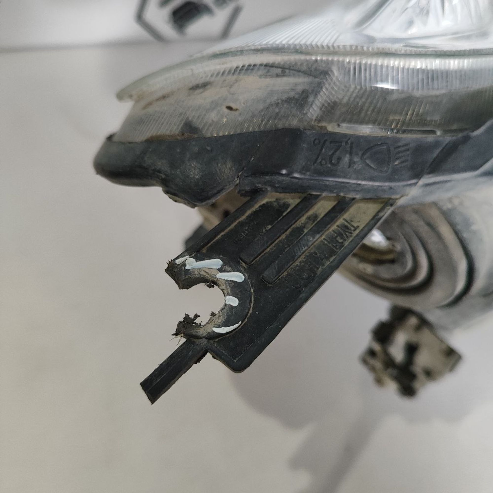 https://ycs.partsauto.market/partsauto-images/thmbs/userImages/cb9901e562a4f410bd4f9bf80c21d094/part/d8f8ad11-4f19-4fc2-849d-9f0e00d31d2c_1782709174776.jpg