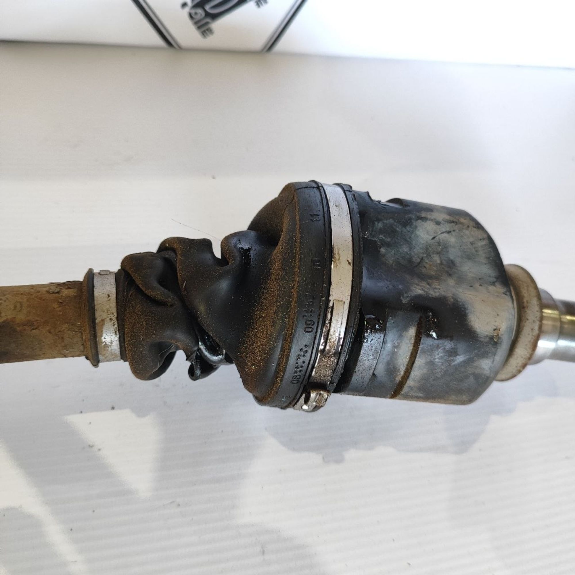 https://ycs.partsauto.market/partsauto-images/thmbs/userImages/cb9901e562a4f410bd4f9bf80c21d094/part/e4125da0-ea7d-443d-bc6f-5c8dbc77b090_1777367577042.jpg