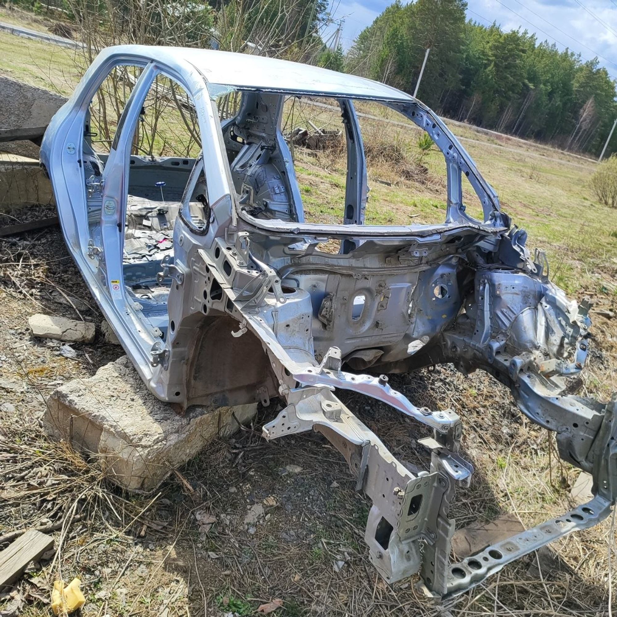 https://ycs.partsauto.market/partsauto-images/thmbs/userImages/cb9901e562a4f410bd4f9bf80c21d094/part/e6e9b17d-aac8-4e05-a726-3f0cc4494be9_1777880864920.jpg