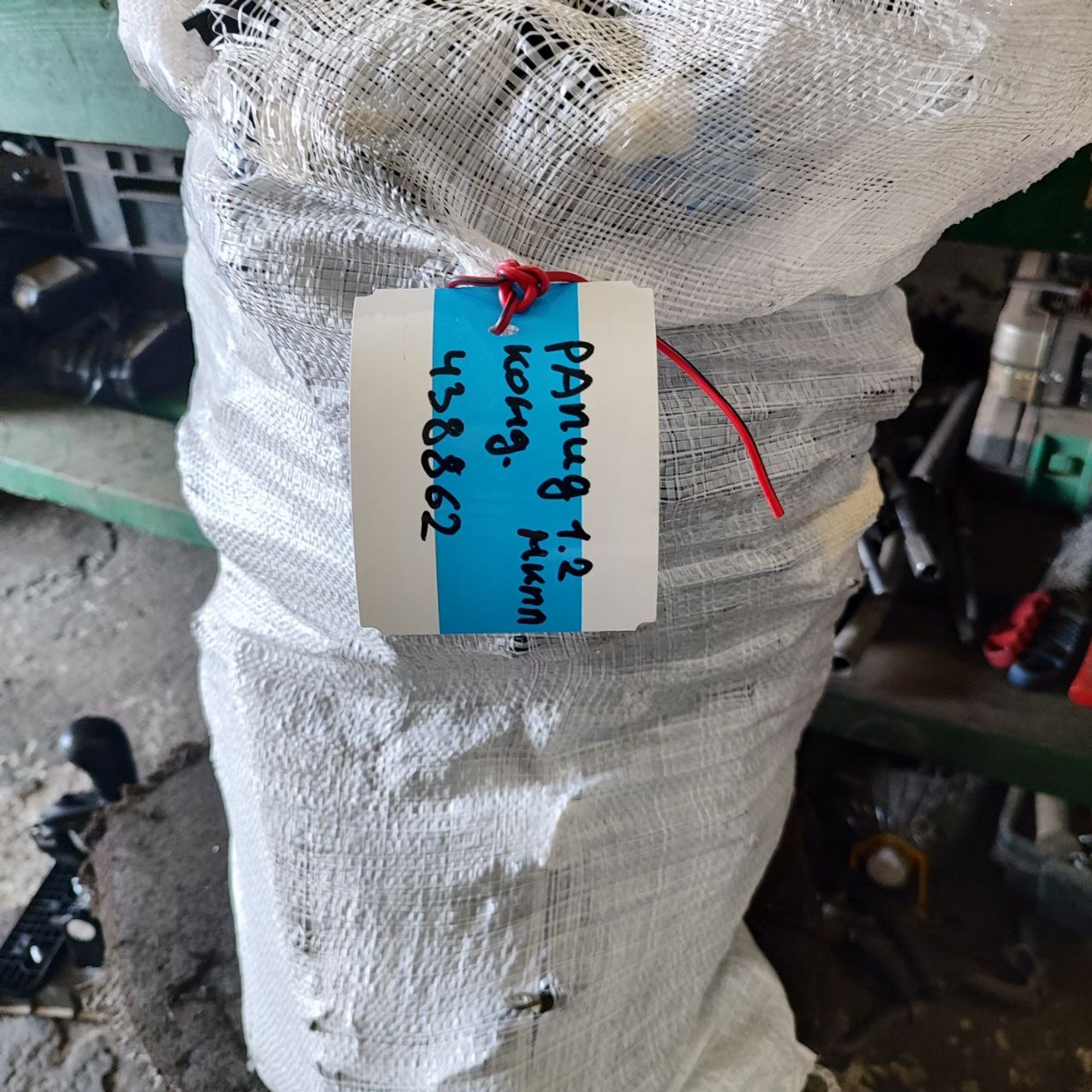 https://ycs.partsauto.market/partsauto-images/thmbs/userImages/cb9901e562a4f410bd4f9bf80c21d094/part/e95a8dae-a7a2-4ed3-9710-5c57565ffede_1781681034510.jpg