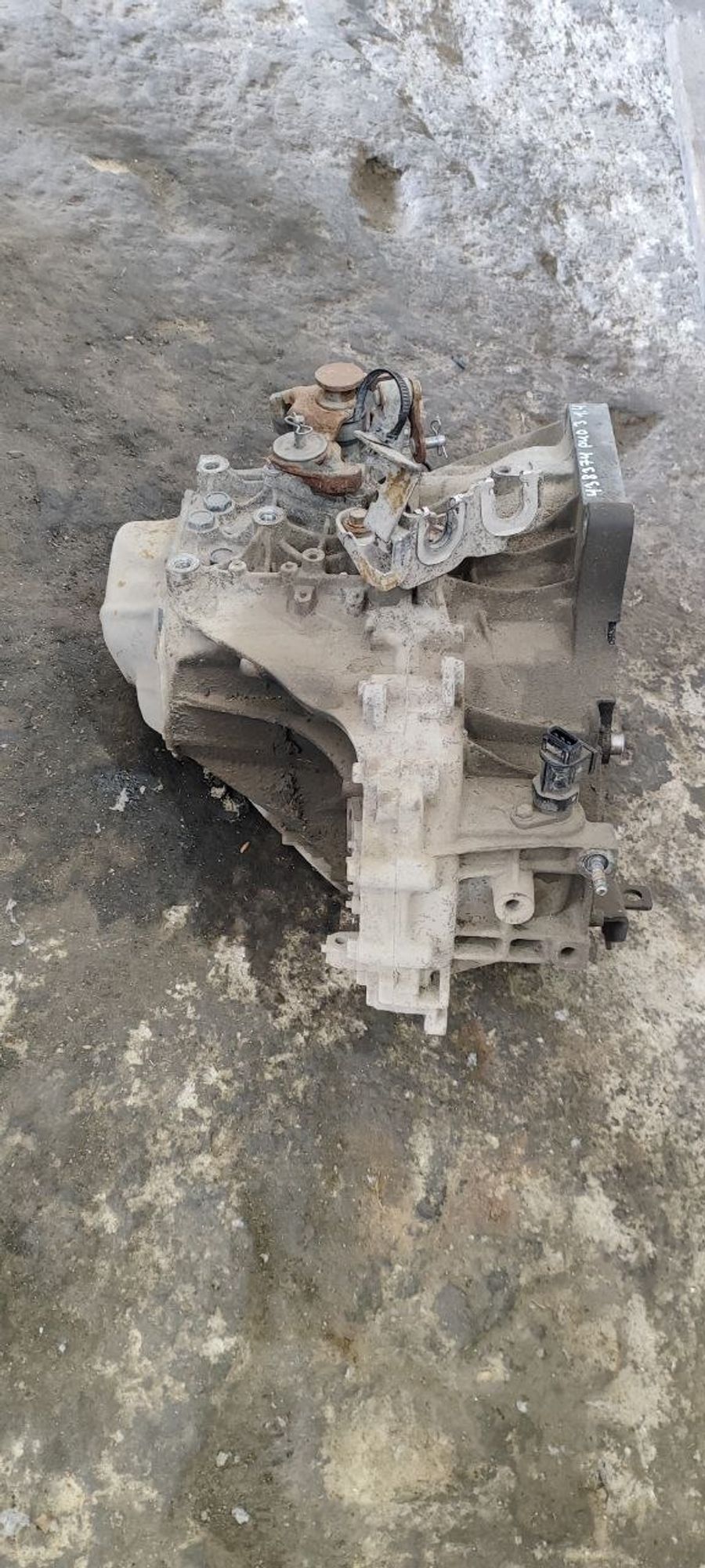 https://ycs.partsauto.market/partsauto-images/thmbs/userImages/cb9901e562a4f410bd4f9bf80c21d094/part/ef8606c4-a20a-42f1-a323-c8149e593318_1775734233327.jpg