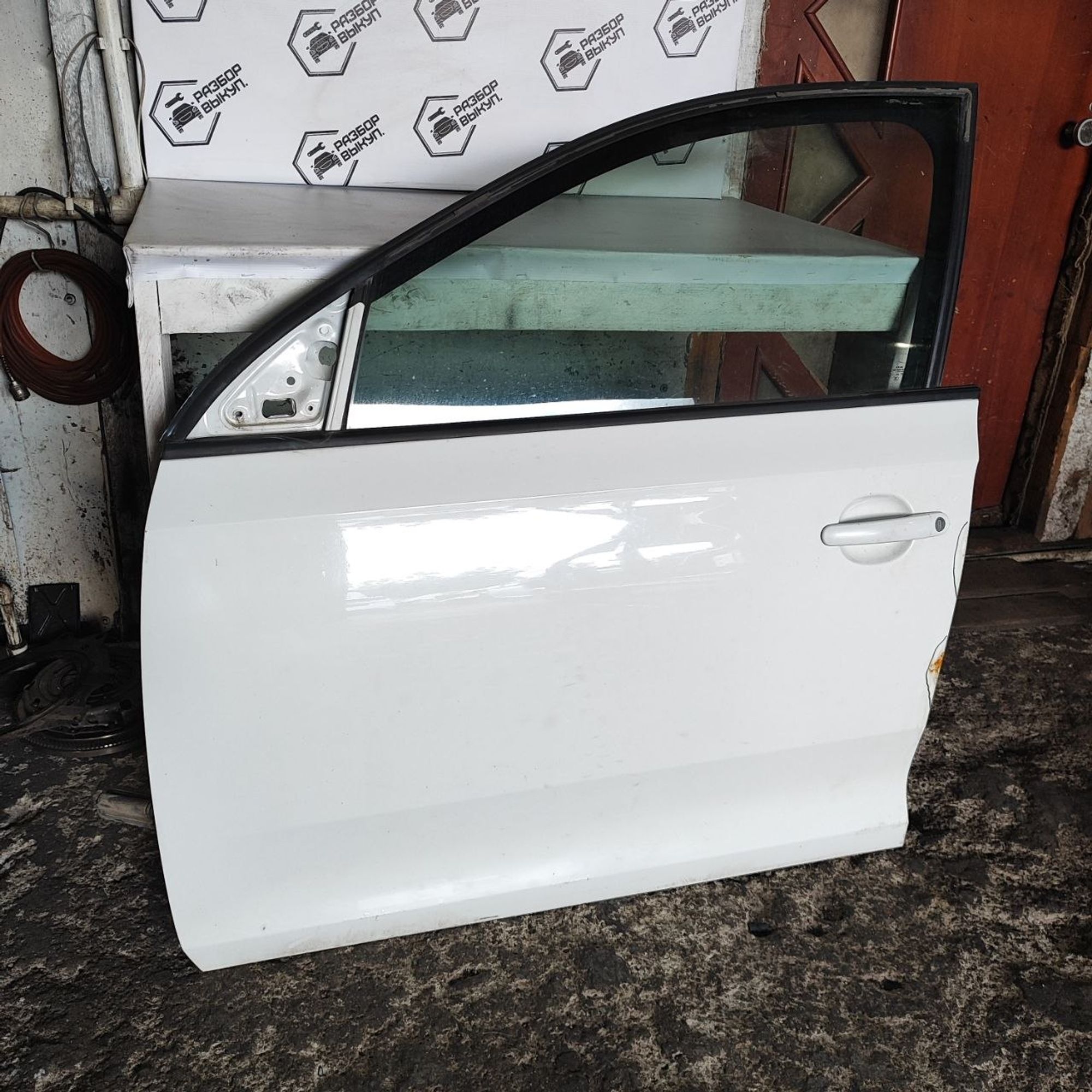 https://ycs.partsauto.market/partsauto-images/thmbs/userImages/cb9901e562a4f410bd4f9bf80c21d094/part/f0edbb32-9834-4d14-a423-125f1fd64670_1781684608052.jpg