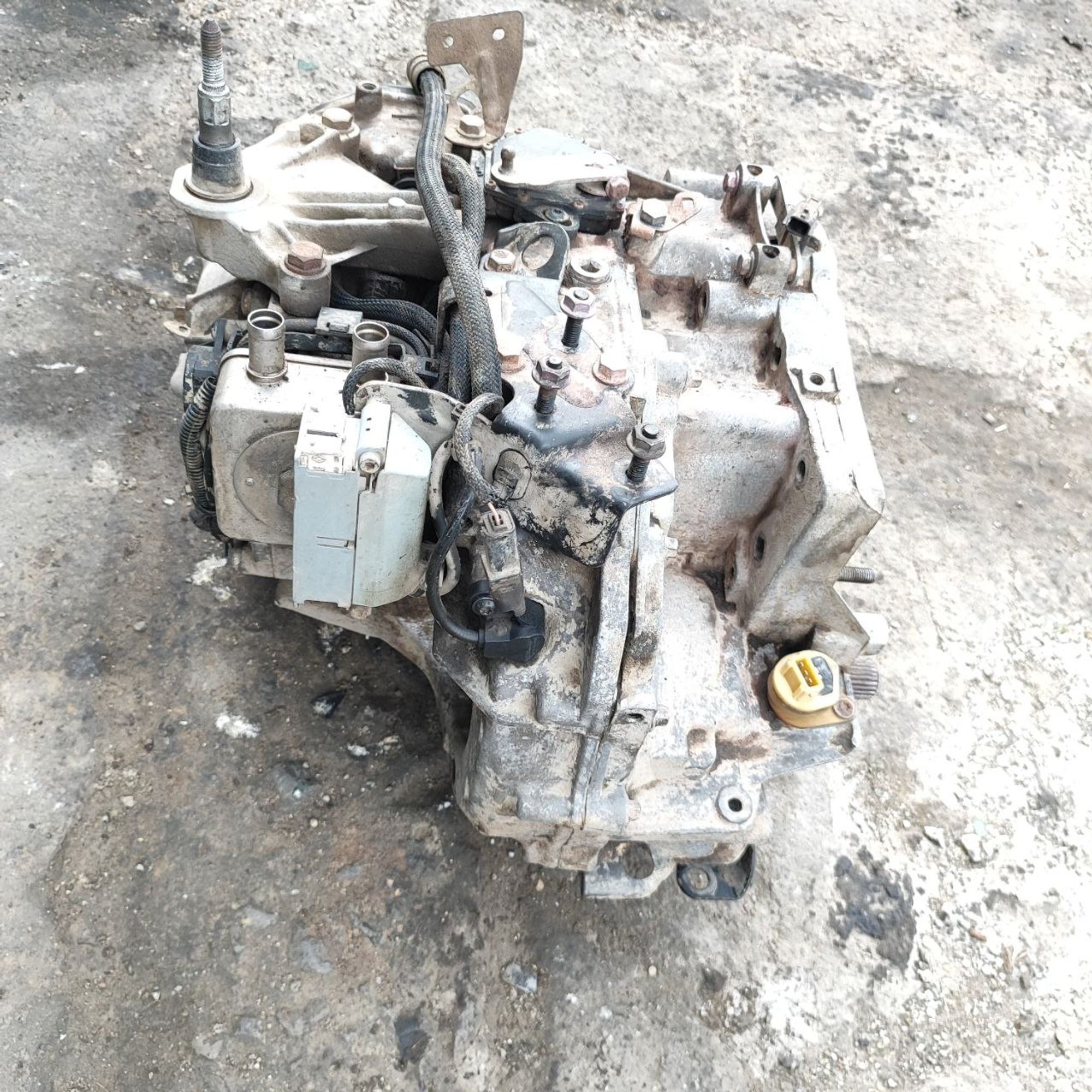 https://ycs.partsauto.market/partsauto-images/thmbs/userImages/cb9901e562a4f410bd4f9bf80c21d094/part/f2a7f90e-5cd2-43cf-9e98-6115f47a784d_1782534078064.jpg