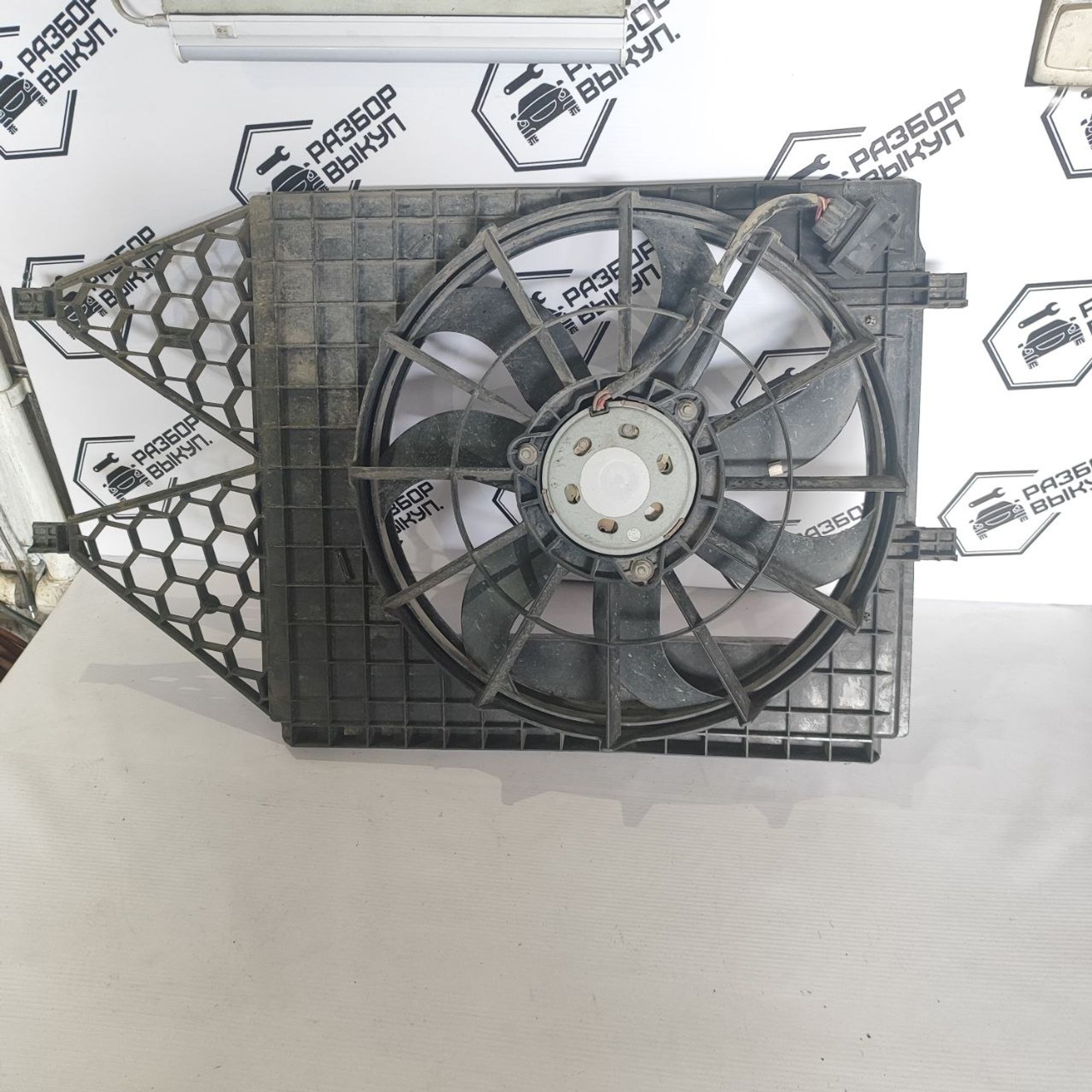 https://ycs.partsauto.market/partsauto-images/thmbs/userImages/cb9901e562a4f410bd4f9bf80c21d094/part/f5b28ad0-39dc-4695-a028-3f13fc57b57e_1781245941979.jpg