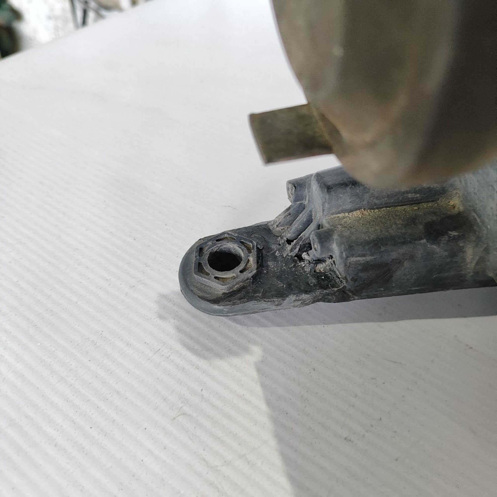 https://ycs.partsauto.market/partsauto-images/thmbs/userImages/cb9901e562a4f410bd4f9bf80c21d094/part/f9a008f1-0253-4697-a8c8-9b2b6ae9eef1_1781245026442.jpg