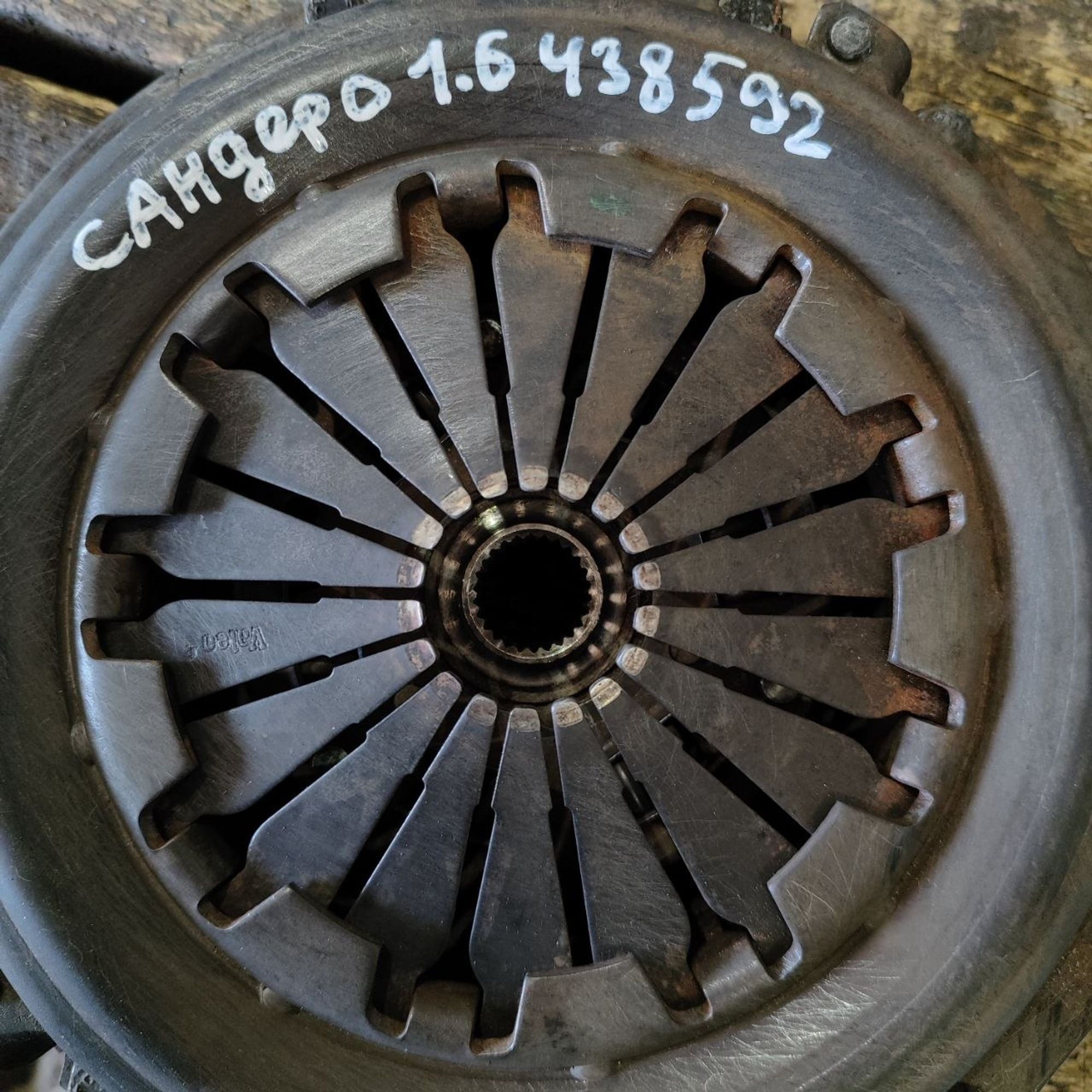 https://ycs.partsauto.market/partsauto-images/thmbs/userImages/cb9901e562a4f410bd4f9bf80c21d094/part/f9e1d267-2a5a-4668-9bb6-4a600fc07208_1778580750586.jpg