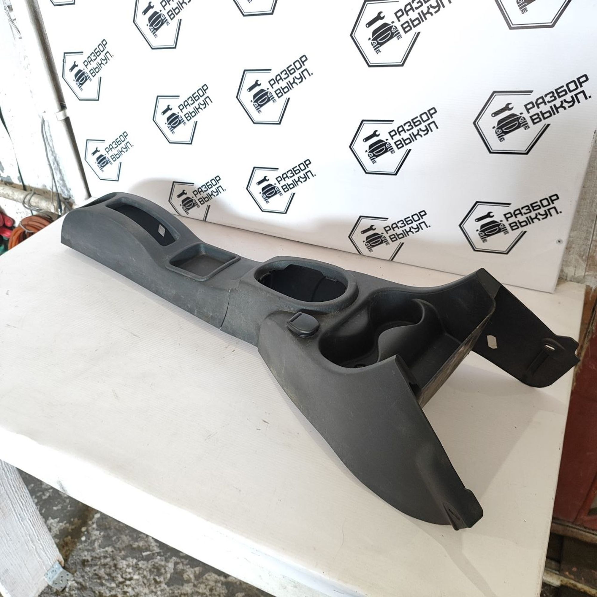 https://ycs.partsauto.market/partsauto-images/thmbs/userImages/cb9901e562a4f410bd4f9bf80c21d094/part/ff413e01-cff7-4d8c-a1a1-b5940fc5b60f_1784201716363.jpg
