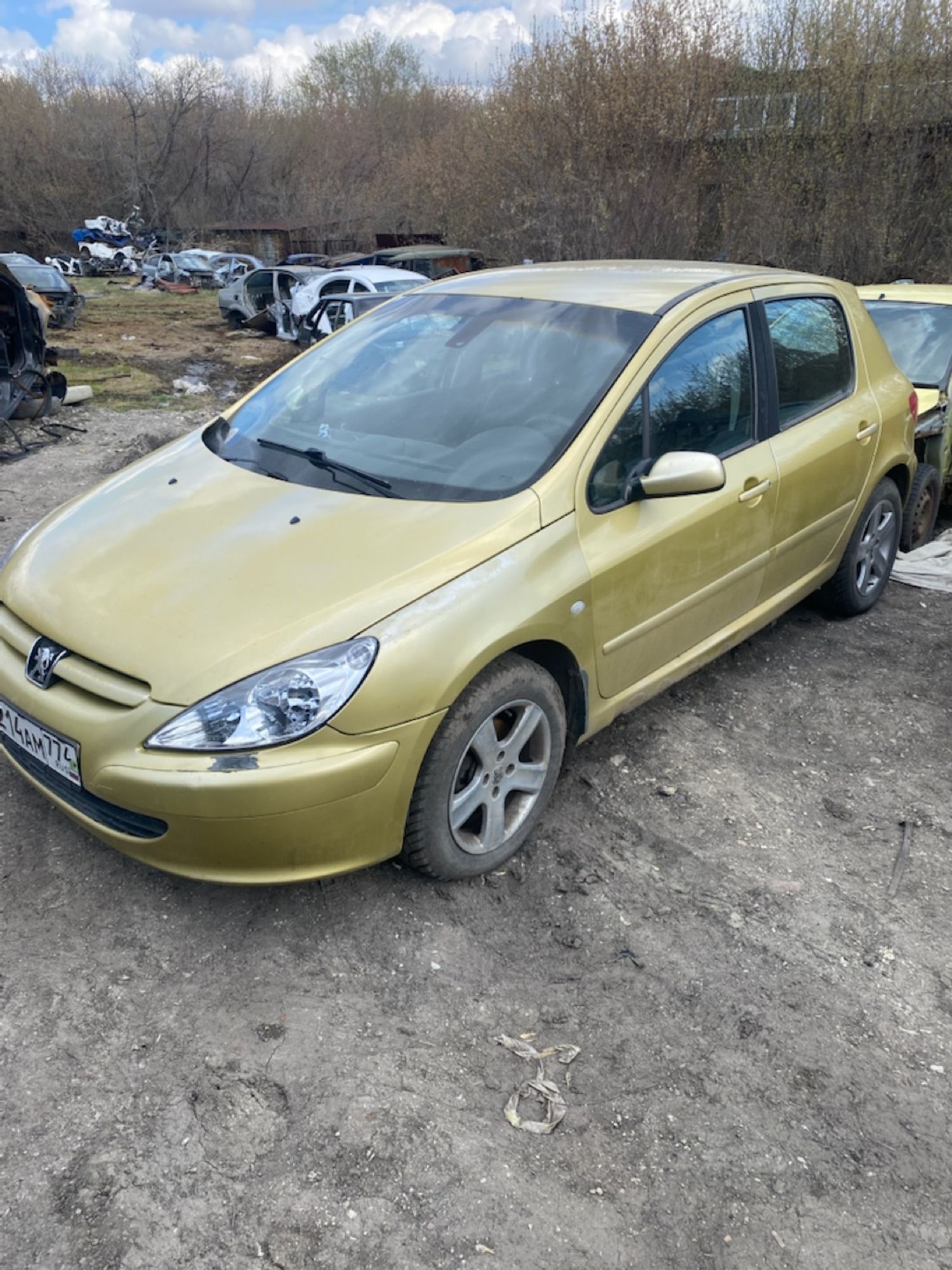 https://ycs.partsauto.market/partsauto-images/thmbs/userImages/cca1856e256b5441544f9aba03b424a6/car/0add483c-29e2-469f-b163-3e4196e037d5_1777371990764.jpg