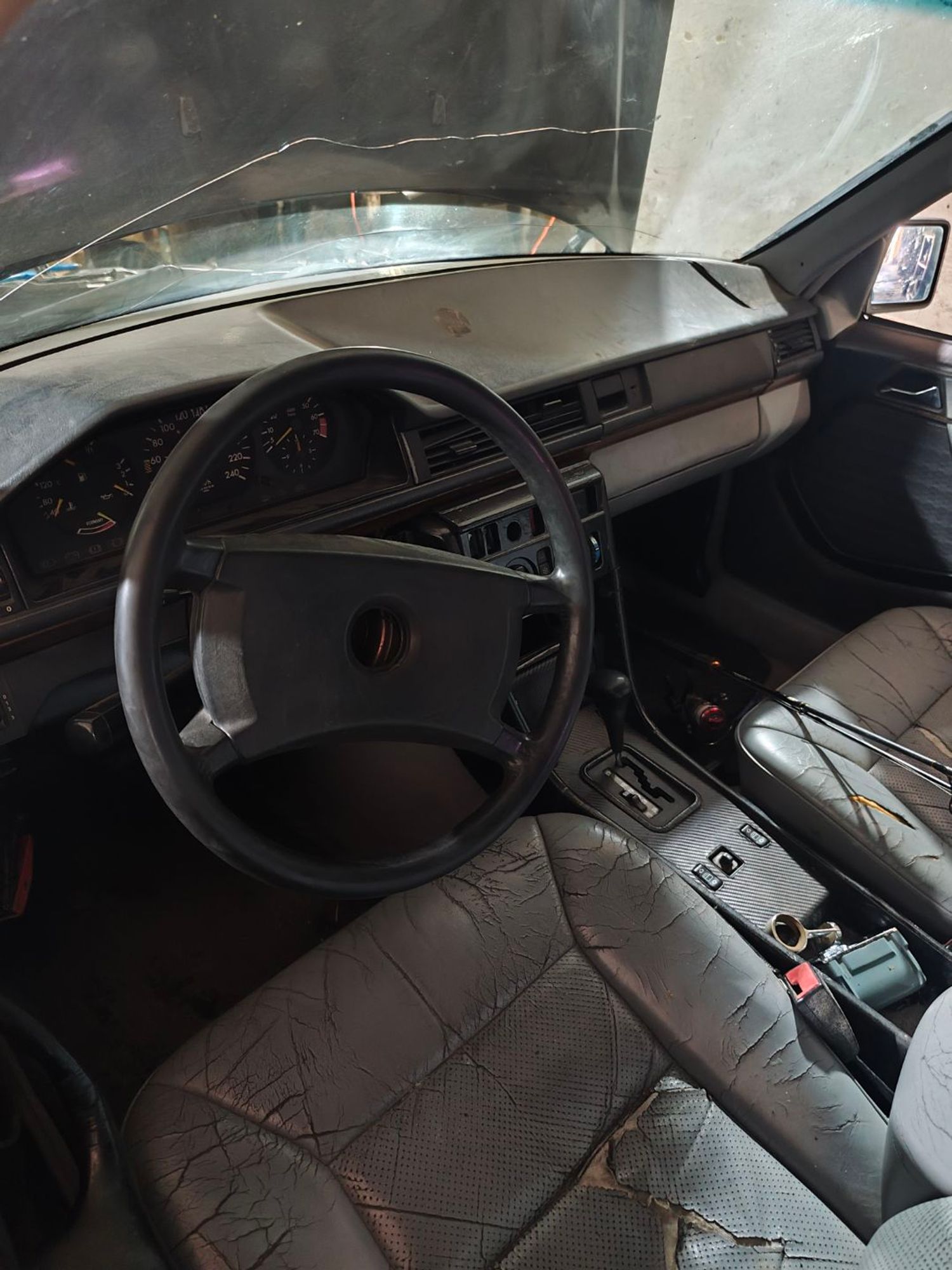 https://ycs.partsauto.market/partsauto-images/thmbs/userImages/cca1856e256b5441544f9aba03b424a6/car/8ebd2072-2208-4014-9ed7-74c669efddb9_1783676190506.jpg