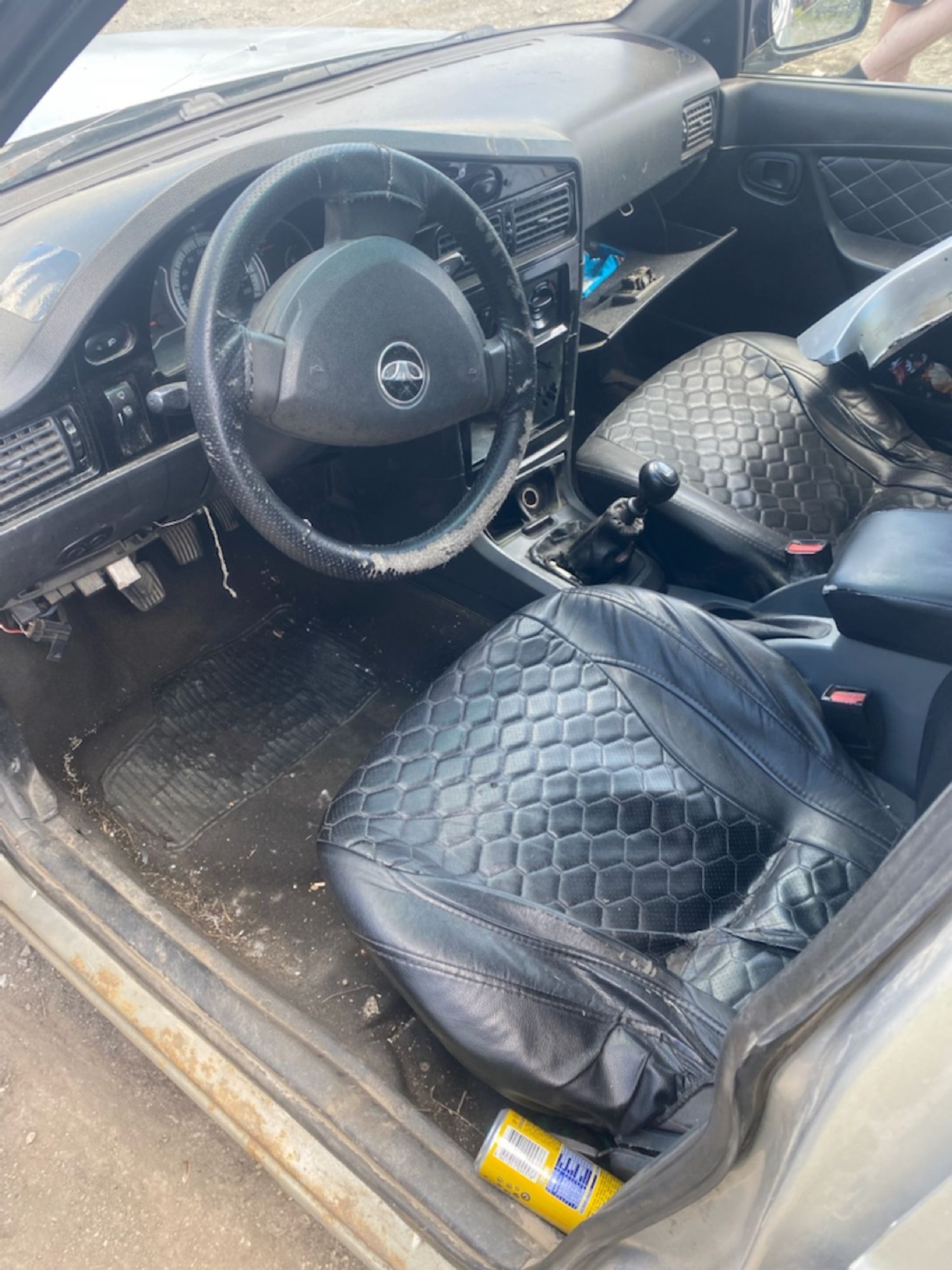 https://ycs.partsauto.market/partsauto-images/thmbs/userImages/cca1856e256b5441544f9aba03b424a6/car/a9d0d912-90d7-4a6a-9603-0252994dd1a7_1780397318171.jpg