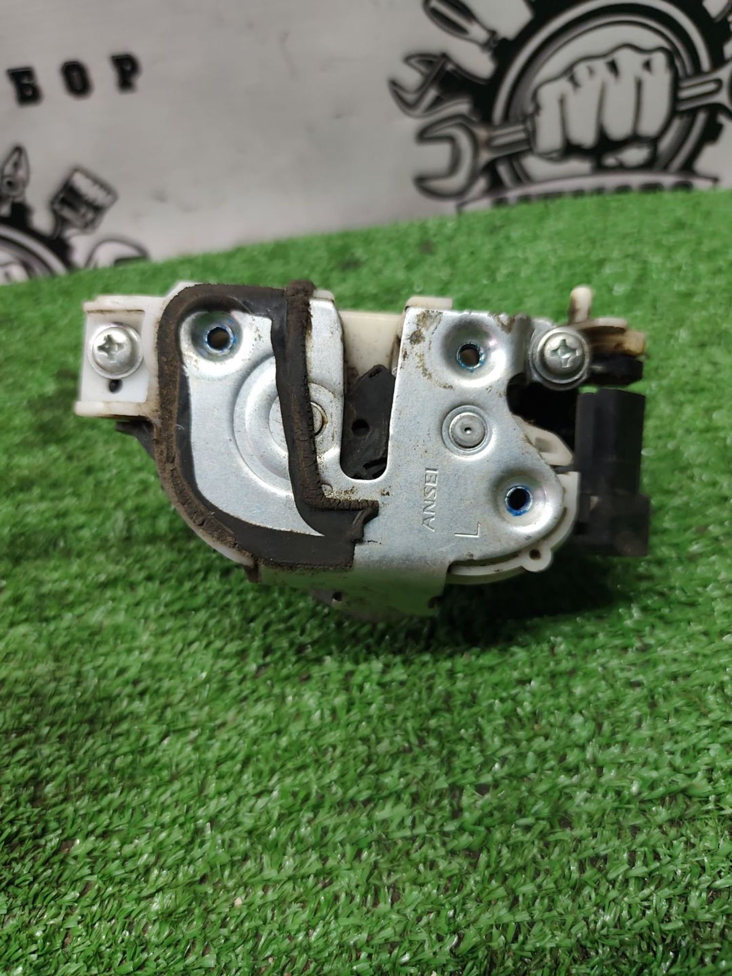 https://ycs.partsauto.market/partsauto-images/thmbs/userImages/cca1856e256b5441544f9aba03b424a6/part/008916ad-e97d-48a5-8c16-6588524ea965_1779257353631.jpg