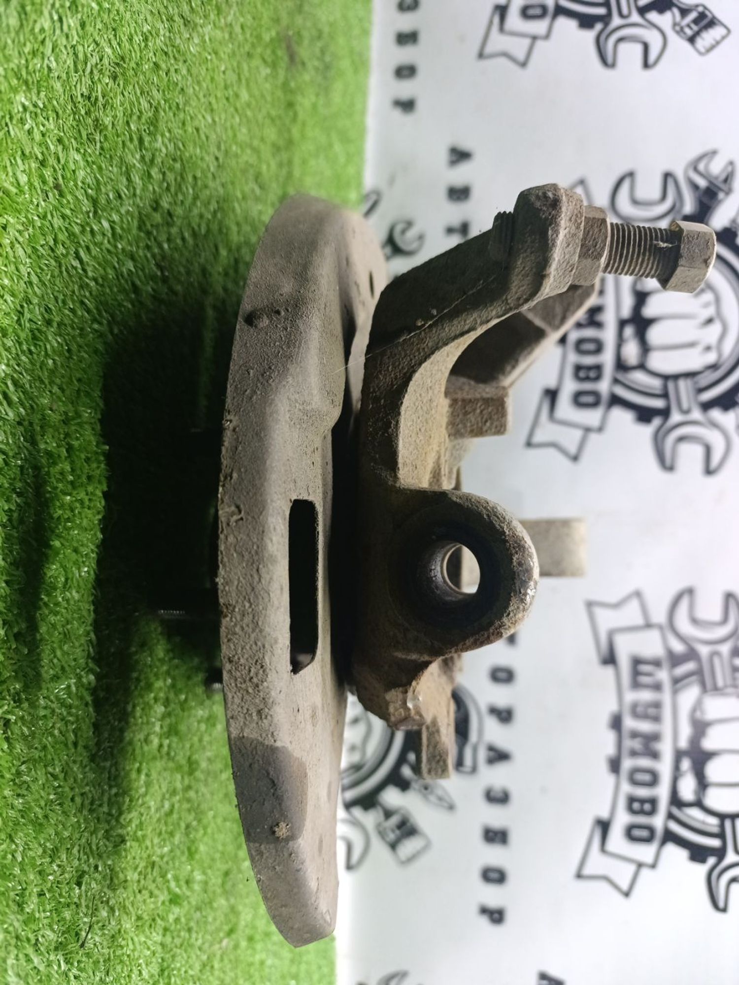 https://ycs.partsauto.market/partsauto-images/thmbs/userImages/cca1856e256b5441544f9aba03b424a6/part/011e532b-60bd-40de-bed3-b774cbec804a_1789383688657.jpg