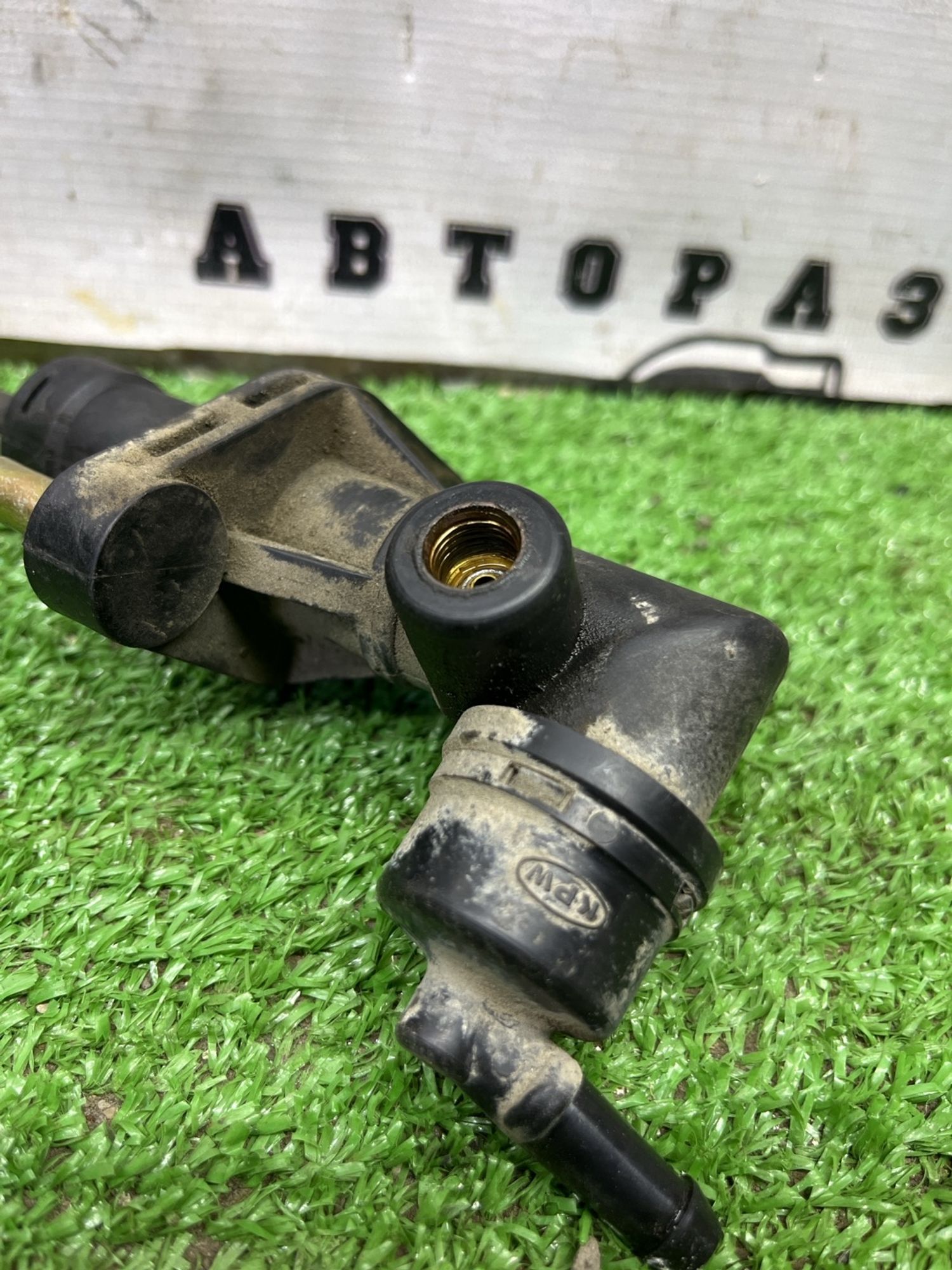 https://ycs.partsauto.market/partsauto-images/thmbs/userImages/cca1856e256b5441544f9aba03b424a6/part/025bfe47-0036-4a7f-980f-542b29a16590_1776245289490.jpg
