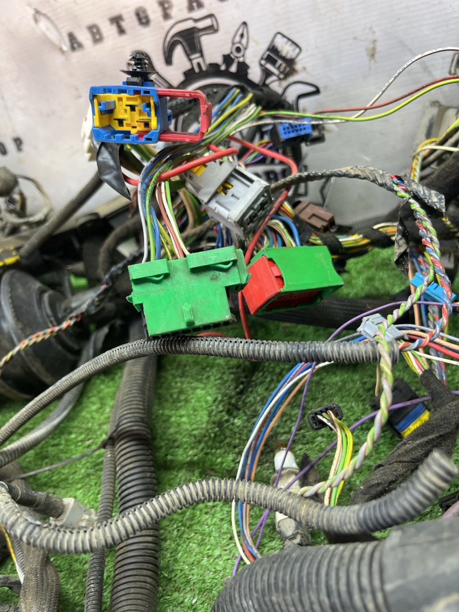 https://ycs.partsauto.market/partsauto-images/thmbs/userImages/cca1856e256b5441544f9aba03b424a6/part/02a5ddc3-5c3f-405e-ba91-c392e2889be5_1778069720563.jpg