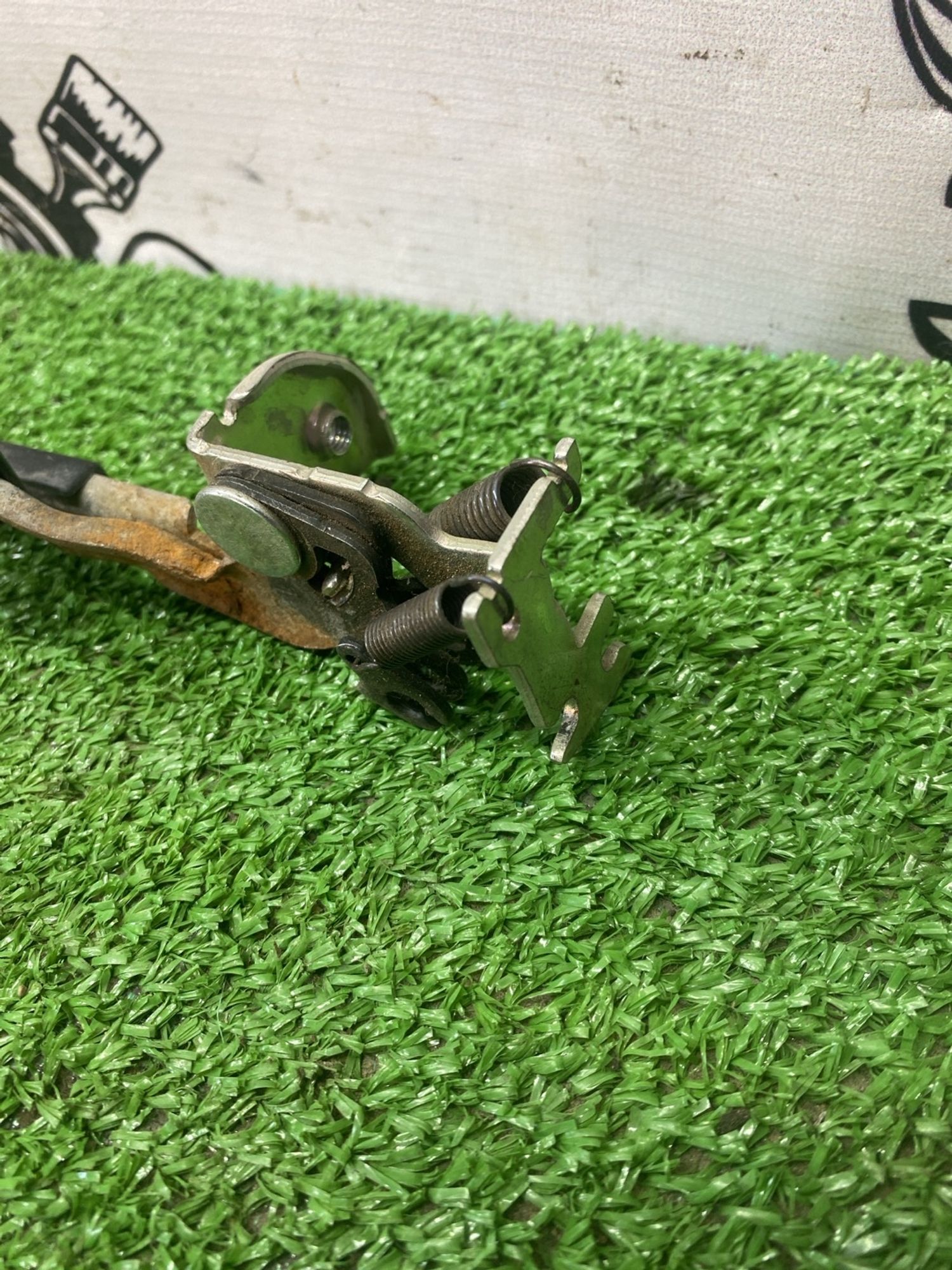 https://ycs.partsauto.market/partsauto-images/thmbs/userImages/cca1856e256b5441544f9aba03b424a6/part/046a29a9-3a65-47db-8246-ddcc2e947ebf_1780039011833.jpg