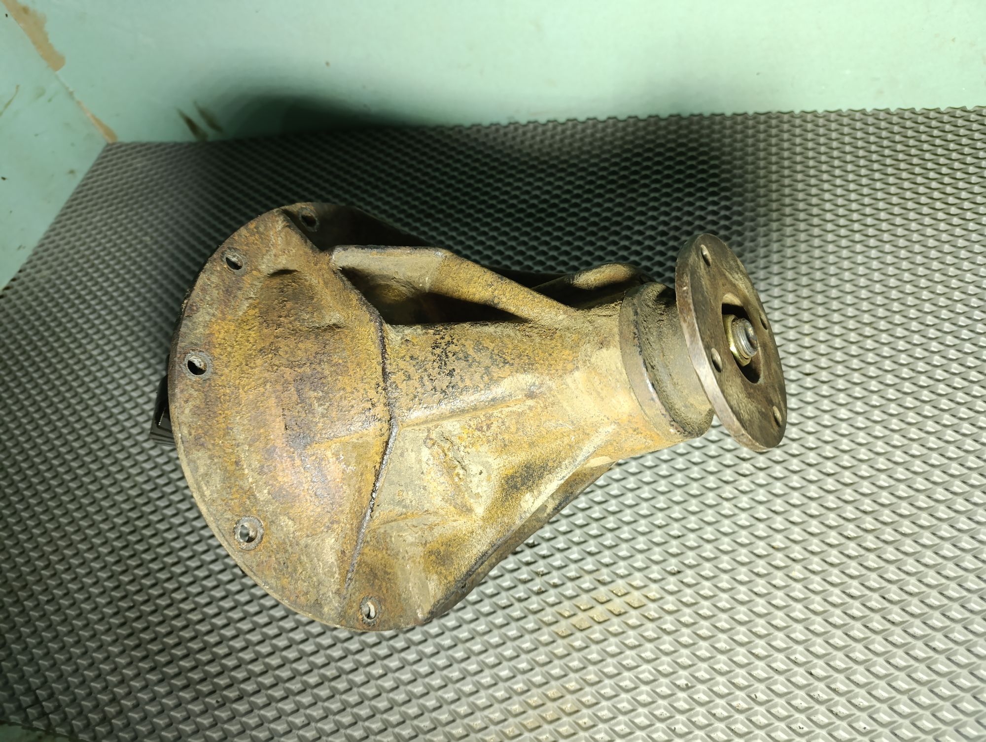 https://ycs.partsauto.market/partsauto-images/thmbs/userImages/cca1856e256b5441544f9aba03b424a6/part/0494b6ed-89e1-4cbf-a4a8-e680e111a030_1744296689835.jpg