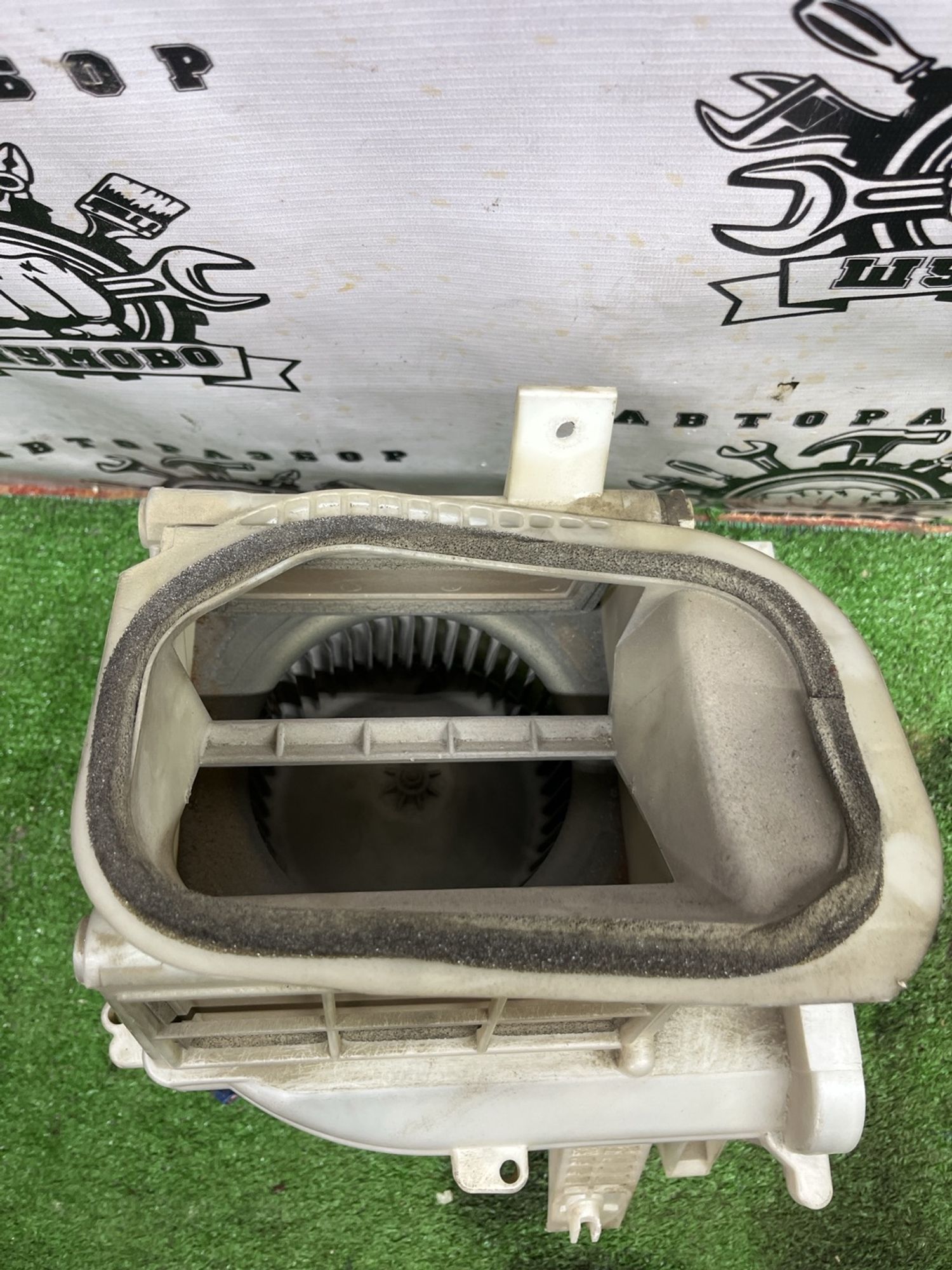 https://ycs.partsauto.market/partsauto-images/thmbs/userImages/cca1856e256b5441544f9aba03b424a6/part/055d7e80-9806-4f6f-bdc9-ba5ecdca3ea5_1778562073070.jpg