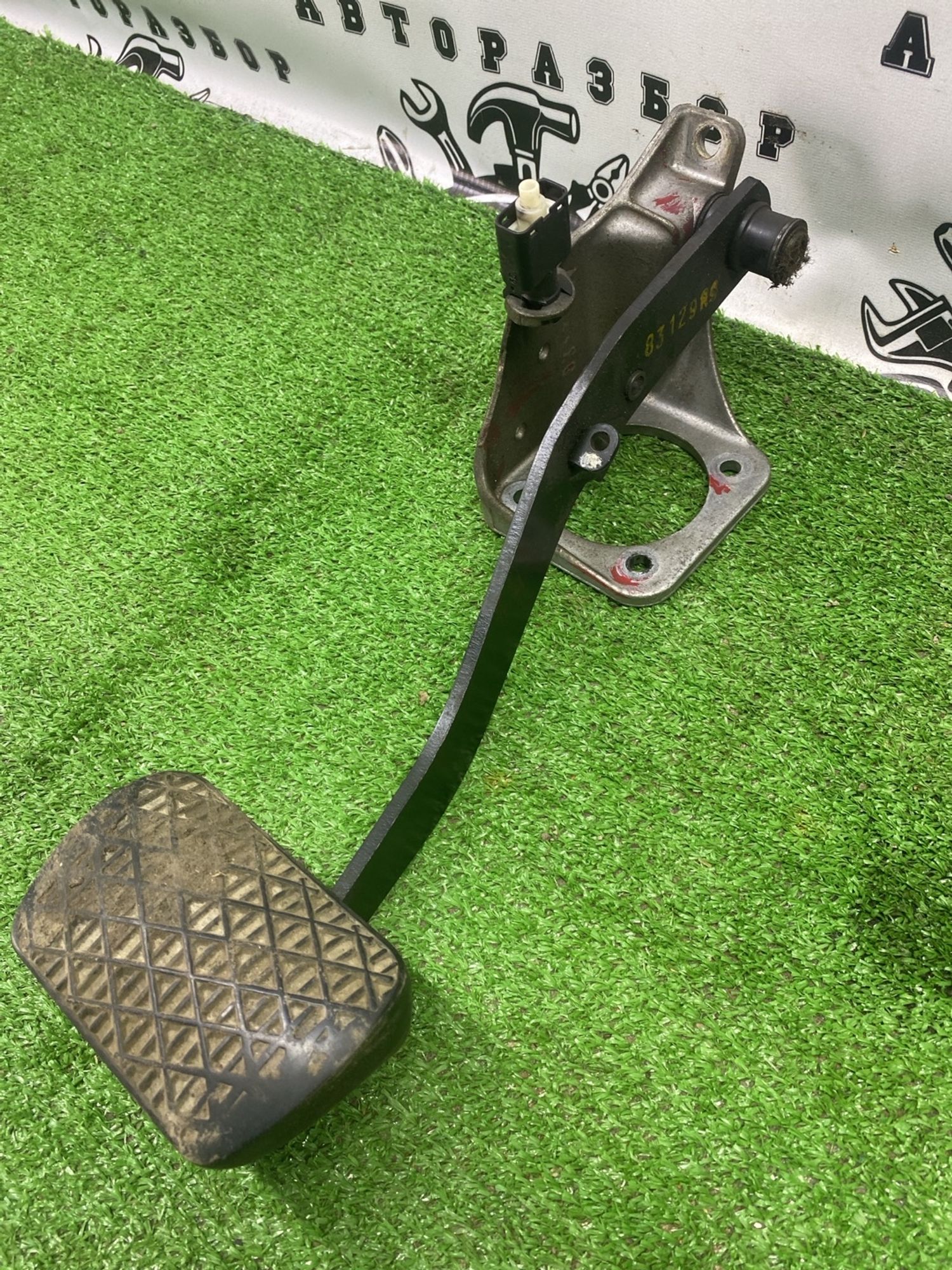 https://ycs.partsauto.market/partsauto-images/thmbs/userImages/cca1856e256b5441544f9aba03b424a6/part/059faca4-9105-4f1e-b544-4c288932af8d_1784279556859.jpg