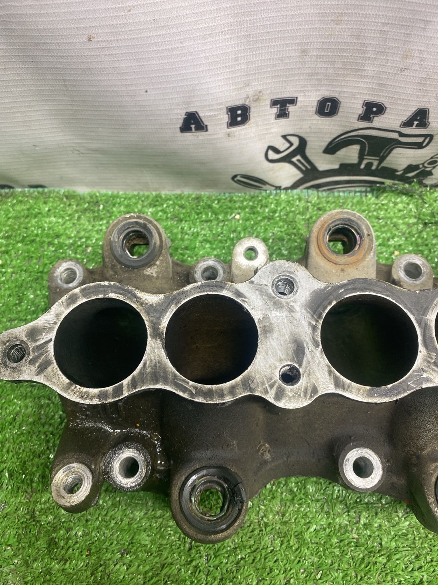 https://ycs.partsauto.market/partsauto-images/thmbs/userImages/cca1856e256b5441544f9aba03b424a6/part/05ca16ab-f44b-4e5c-a19c-7dbeb0d441d2_1778065372908.jpg