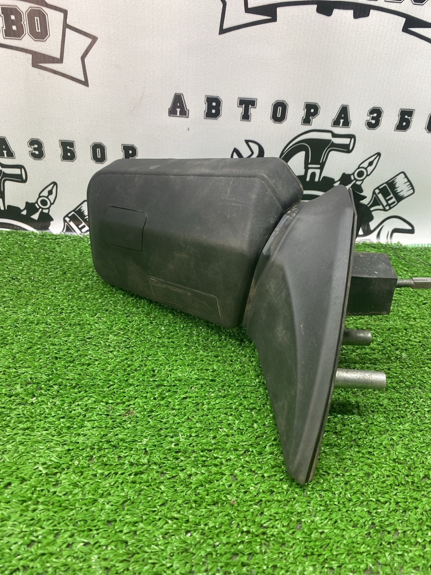 https://ycs.partsauto.market/partsauto-images/thmbs/userImages/cca1856e256b5441544f9aba03b424a6/part/06f96d54-a650-4eaf-97d3-f549c23a9c21_1781597055178.jpg