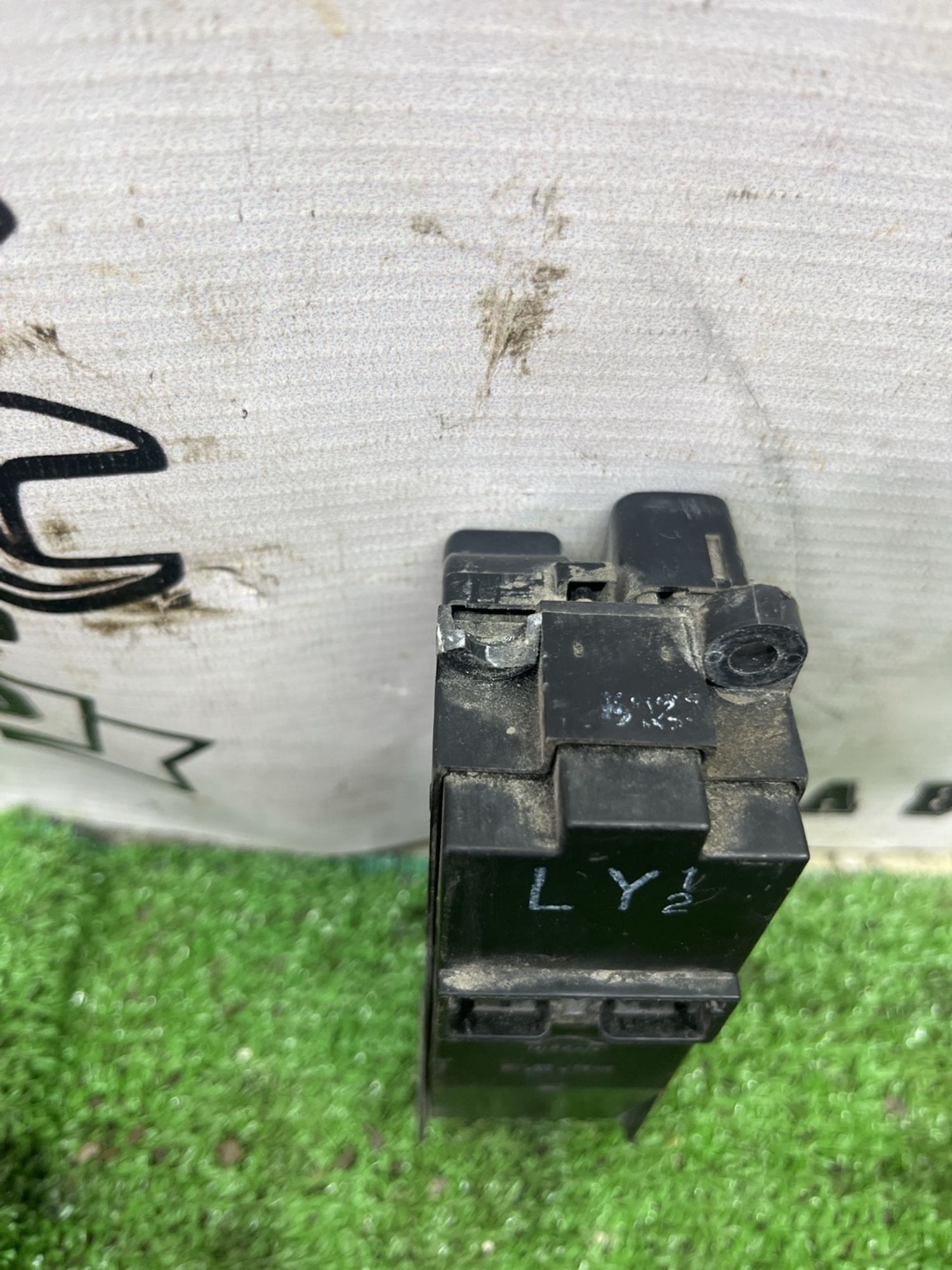 https://ycs.partsauto.market/partsauto-images/thmbs/userImages/cca1856e256b5441544f9aba03b424a6/part/08a6d015-2415-4fe9-bf61-57aef083868e_1778234397409.jpg