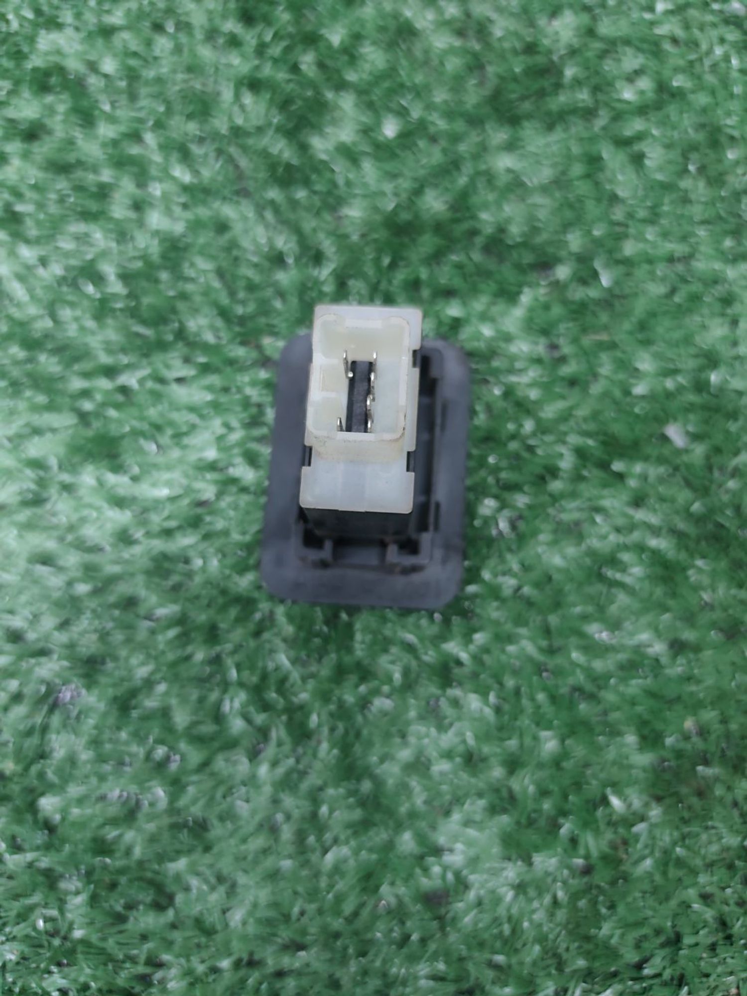 https://ycs.partsauto.market/partsauto-images/thmbs/userImages/cca1856e256b5441544f9aba03b424a6/part/090e0a57-1d72-45f6-803c-d2b62fba7cff_1781008508142.jpg