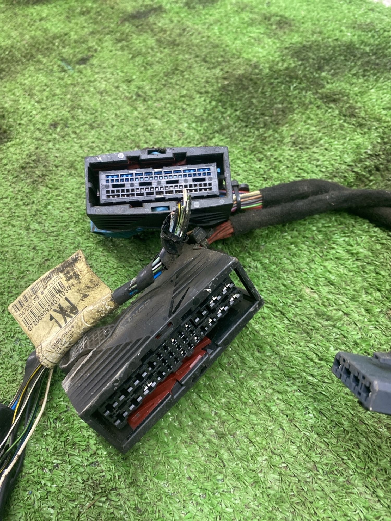 https://ycs.partsauto.market/partsauto-images/thmbs/userImages/cca1856e256b5441544f9aba03b424a6/part/0910a0be-7599-400a-a34a-d739fbfa4054_1780218481990.jpg