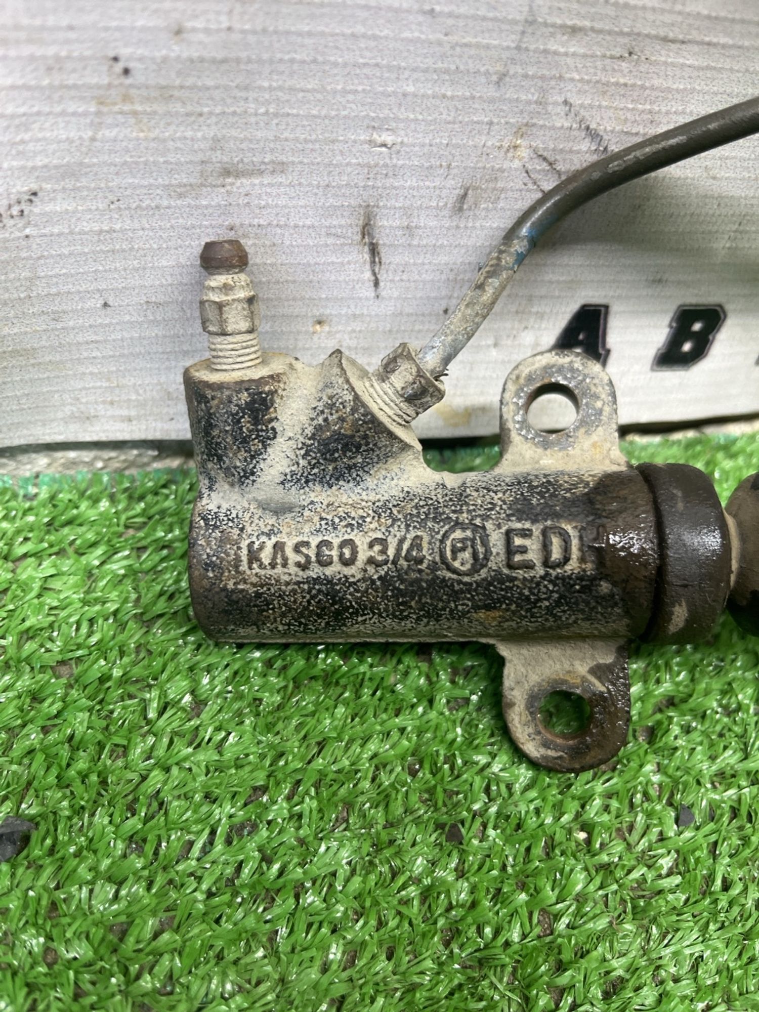 https://ycs.partsauto.market/partsauto-images/thmbs/userImages/cca1856e256b5441544f9aba03b424a6/part/0ac085cc-6ac7-4bf7-b989-493943bae991_1776244594415.jpg
