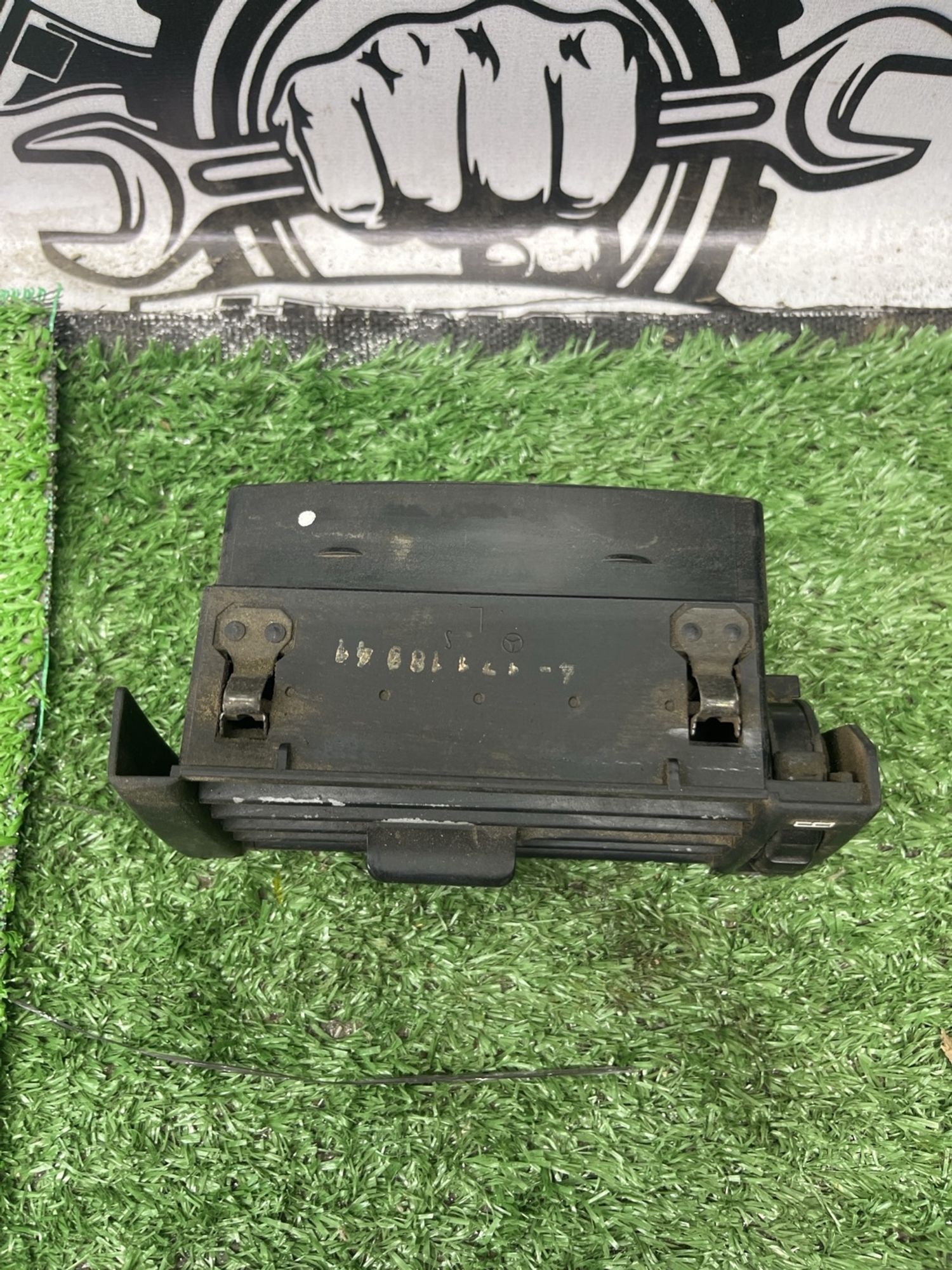 https://ycs.partsauto.market/partsauto-images/thmbs/userImages/cca1856e256b5441544f9aba03b424a6/part/0af7df34-2e4e-443e-bdef-d47dfb58a68c_1784268899645.jpg