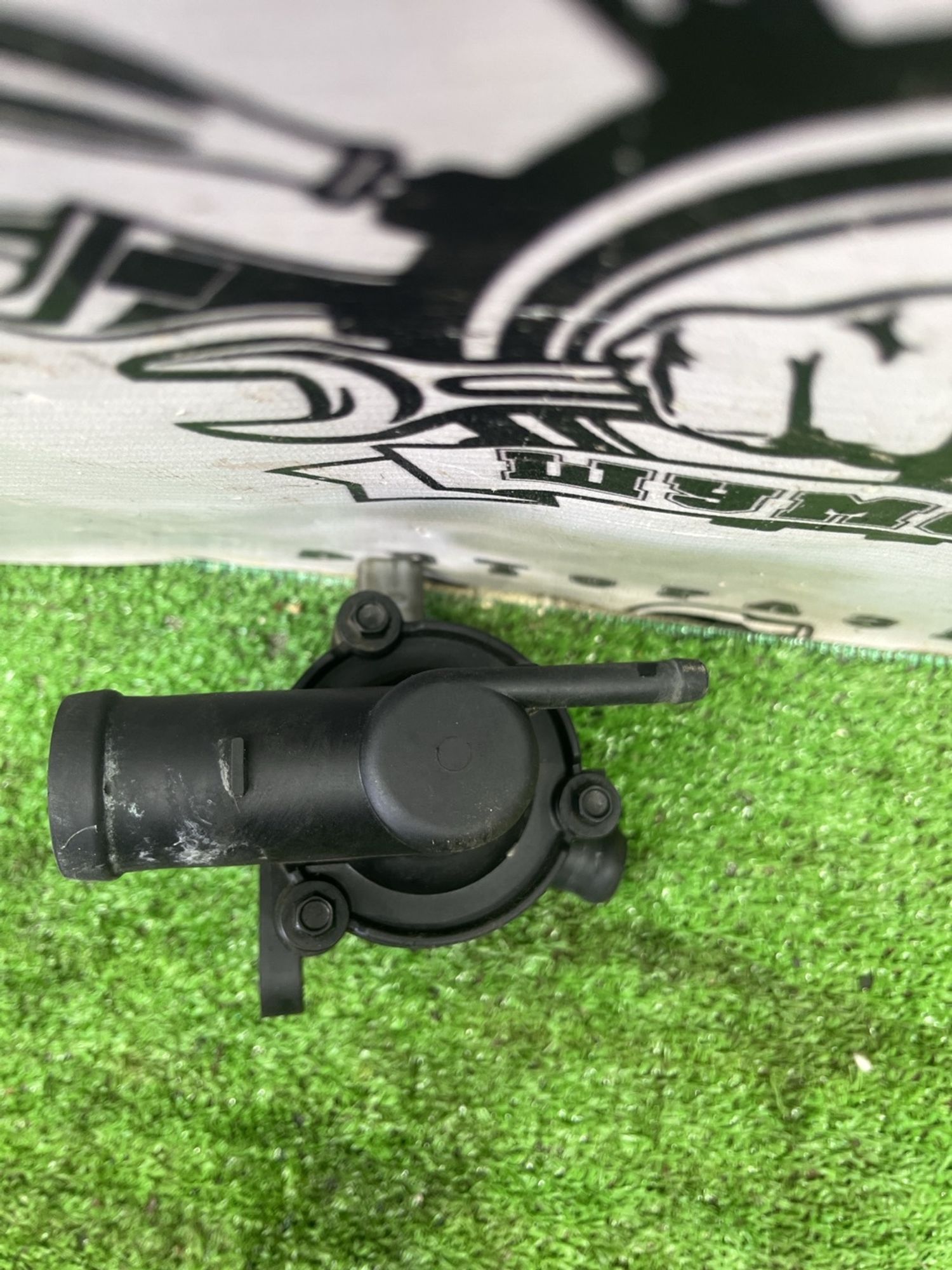 https://ycs.partsauto.market/partsauto-images/thmbs/userImages/cca1856e256b5441544f9aba03b424a6/part/0b0d5fa8-942f-4e89-aadd-b3b3ba11fb2a_1777198966197.jpg