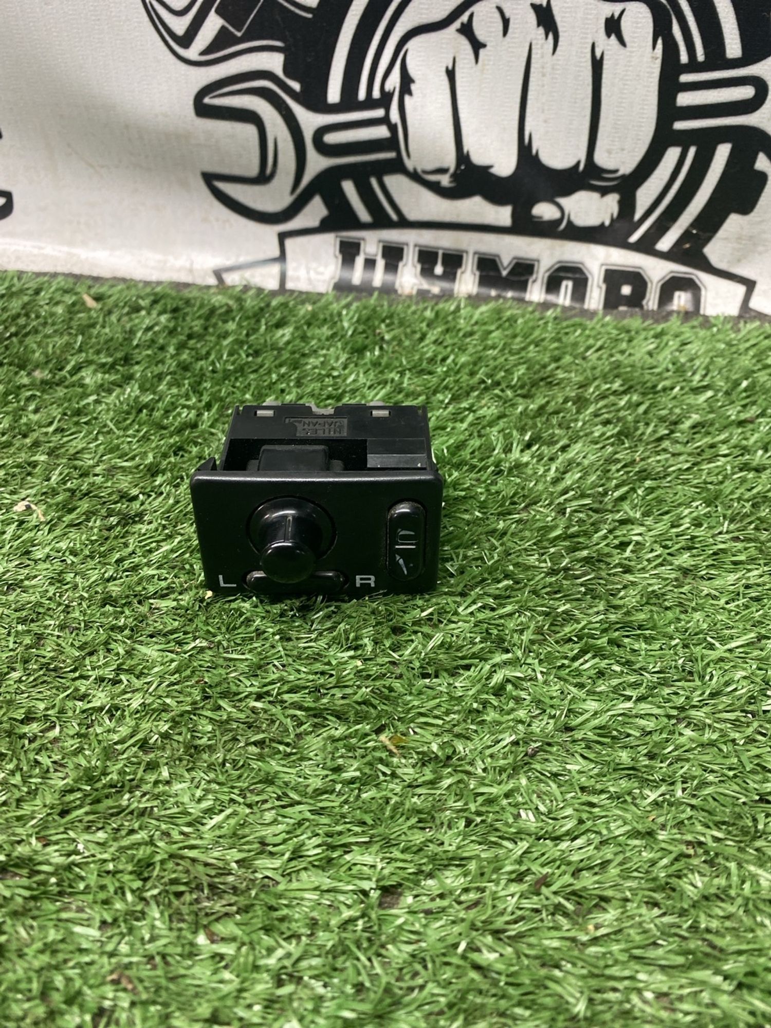 https://ycs.partsauto.market/partsauto-images/thmbs/userImages/cca1856e256b5441544f9aba03b424a6/part/0b0fcaa4-1a23-4a4b-be35-dbd30994a205_1789470000508.jpg