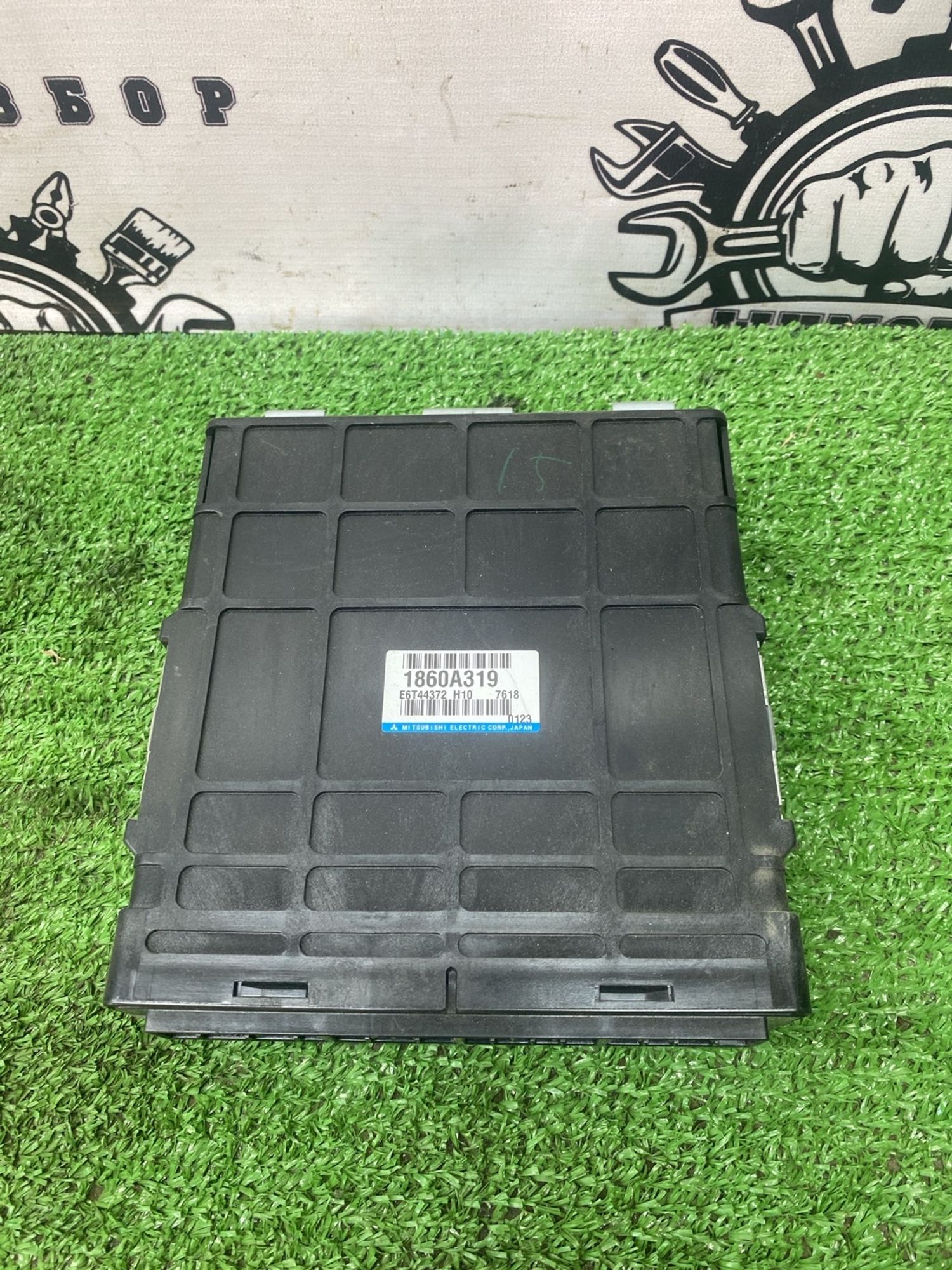 https://ycs.partsauto.market/partsauto-images/thmbs/userImages/cca1856e256b5441544f9aba03b424a6/part/0cebd56e-2ee6-4c97-8a6e-d57806bc8bd5_1779695109009.jpg