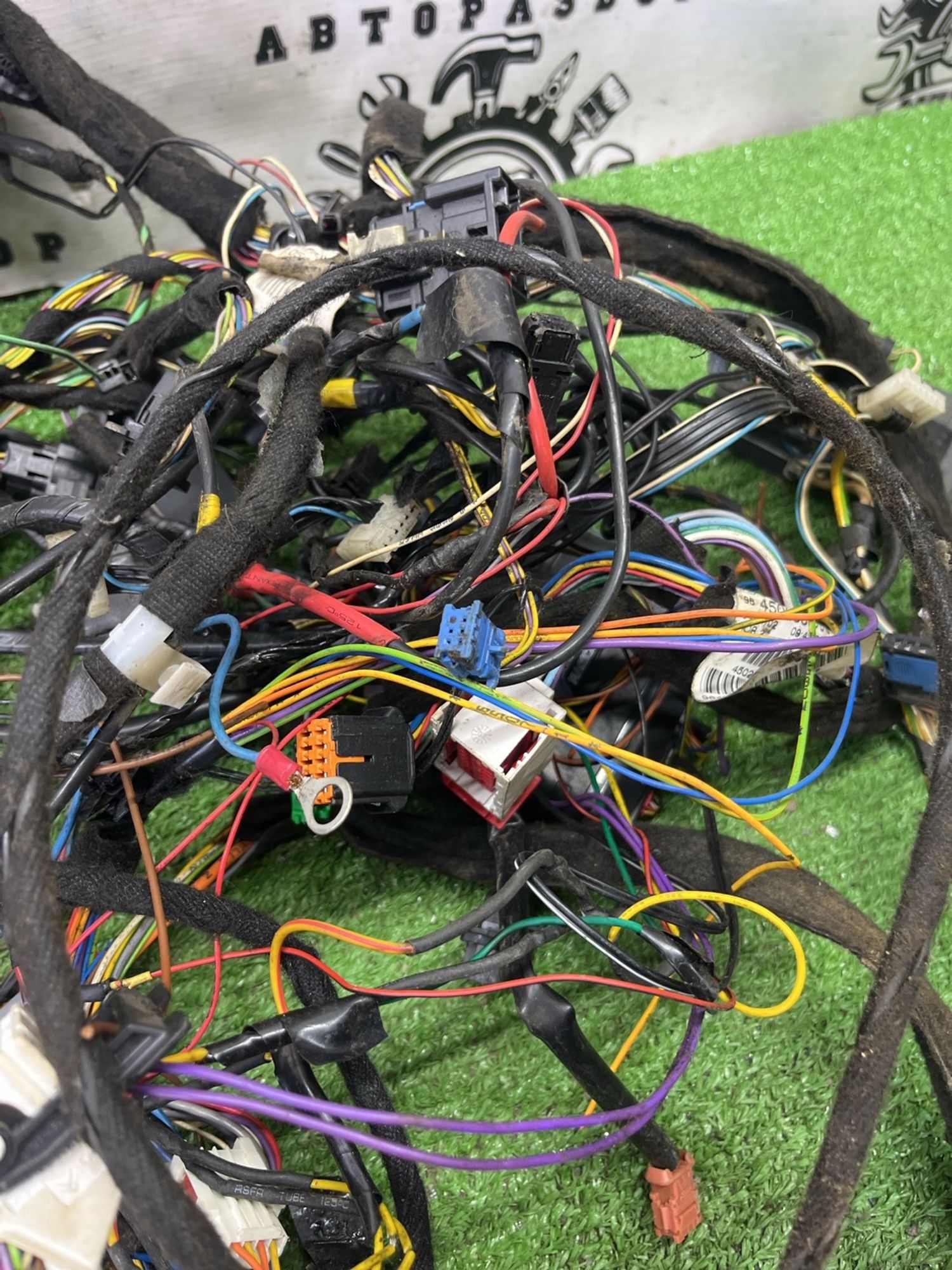 https://ycs.partsauto.market/partsauto-images/thmbs/userImages/cca1856e256b5441544f9aba03b424a6/part/0d948ab0-7633-42d8-9af3-8e3a8b724c2f_1778048003924.jpg