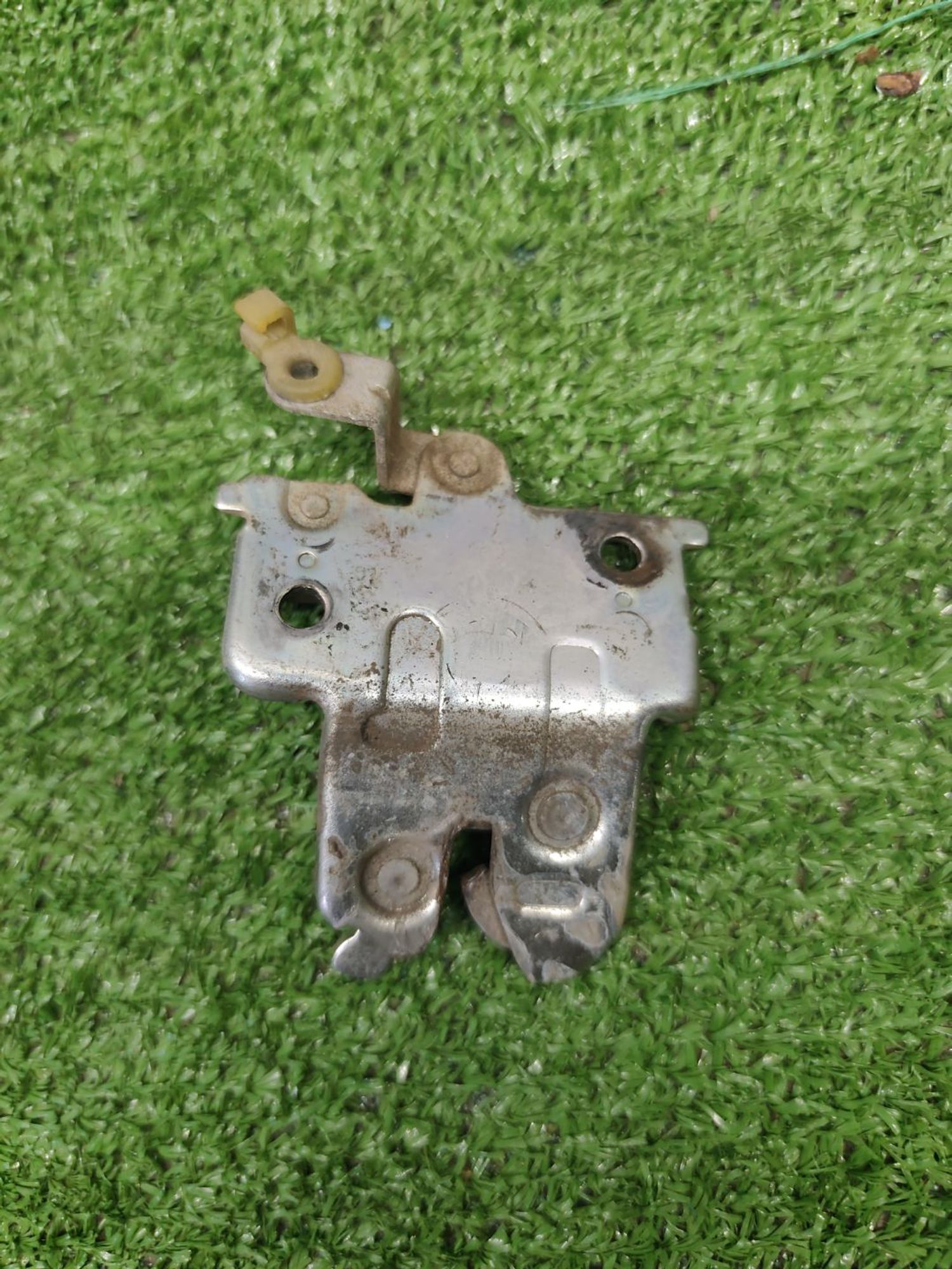 https://ycs.partsauto.market/partsauto-images/thmbs/userImages/cca1856e256b5441544f9aba03b424a6/part/0e292867-0fcf-423b-8c08-c555165c6c94_1787228190526.jpg