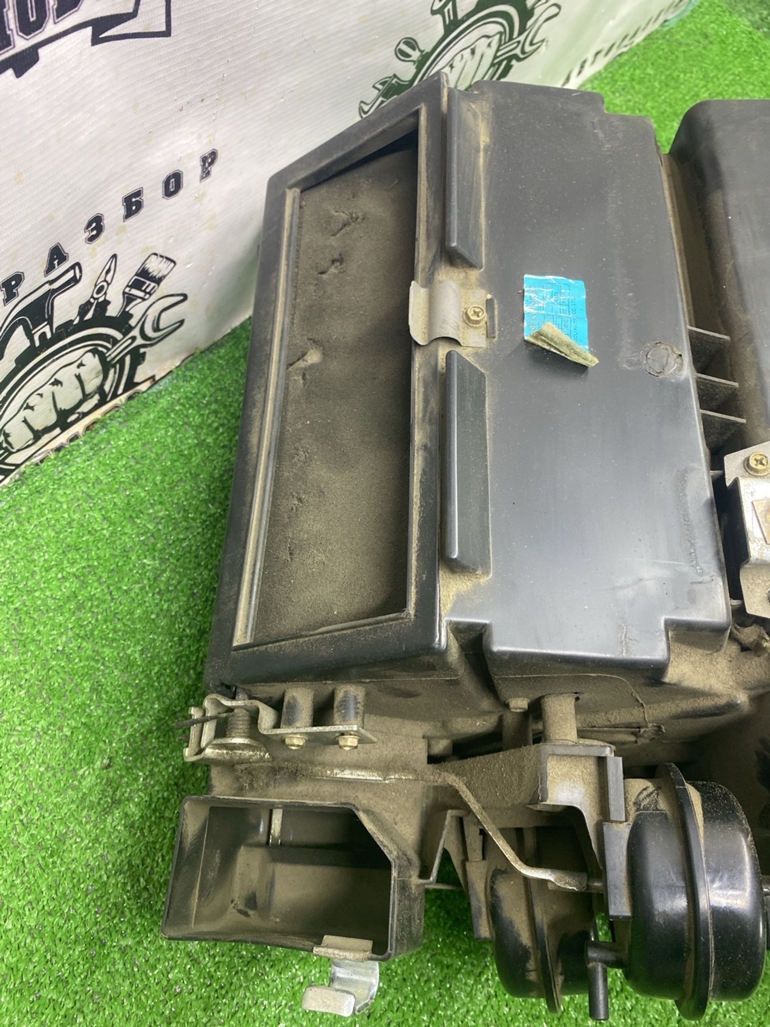 https://ycs.partsauto.market/partsauto-images/thmbs/userImages/cca1856e256b5441544f9aba03b424a6/part/0e6f1e28-9046-4d0b-9bf5-fe7ee8422044_1780561813930.jpg